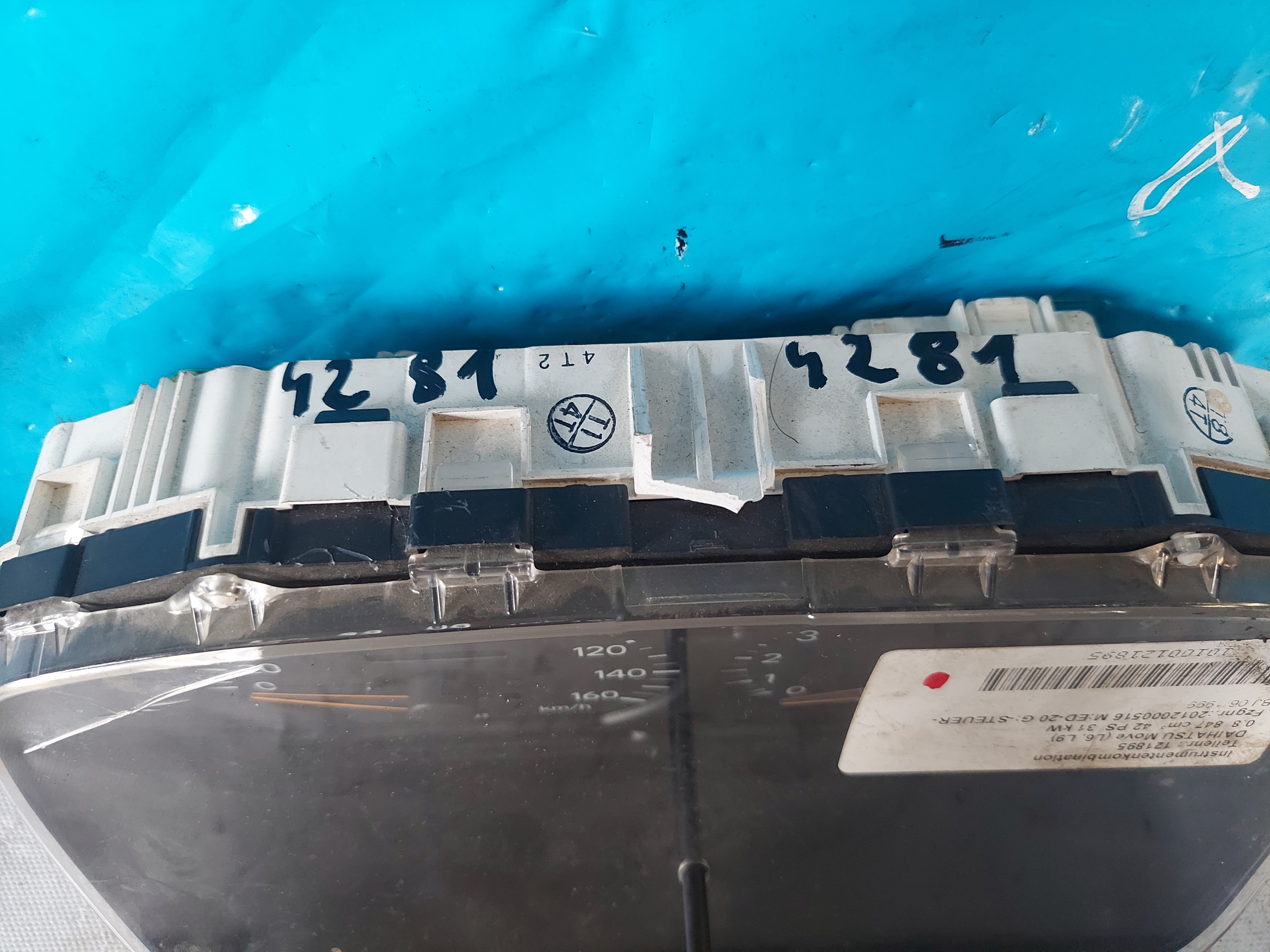 dials clock DAIHATSU MOVE L6 0,8 B 83010-87B86