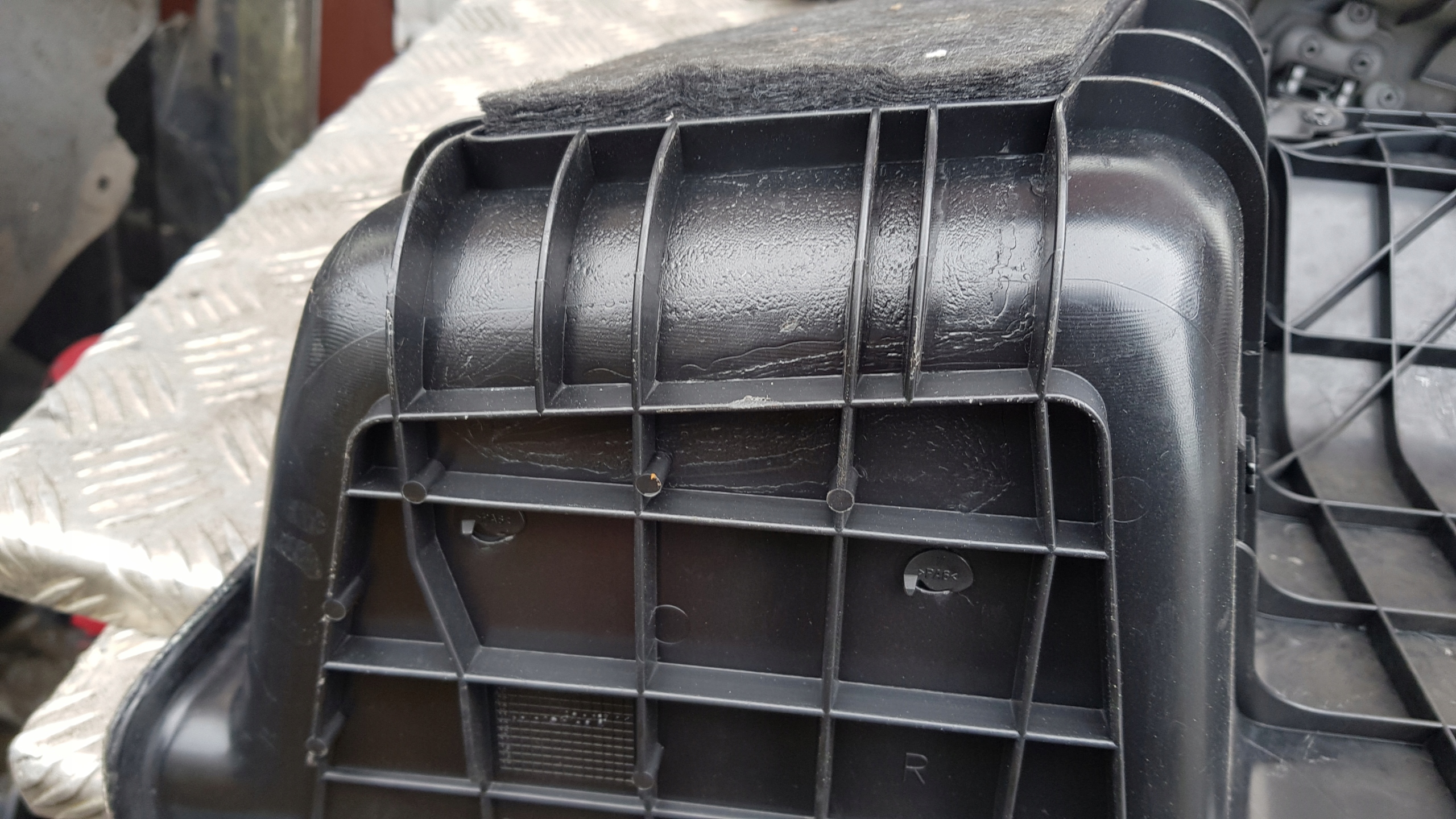 MERCEDES W212 side upholstery boot right KOMBI