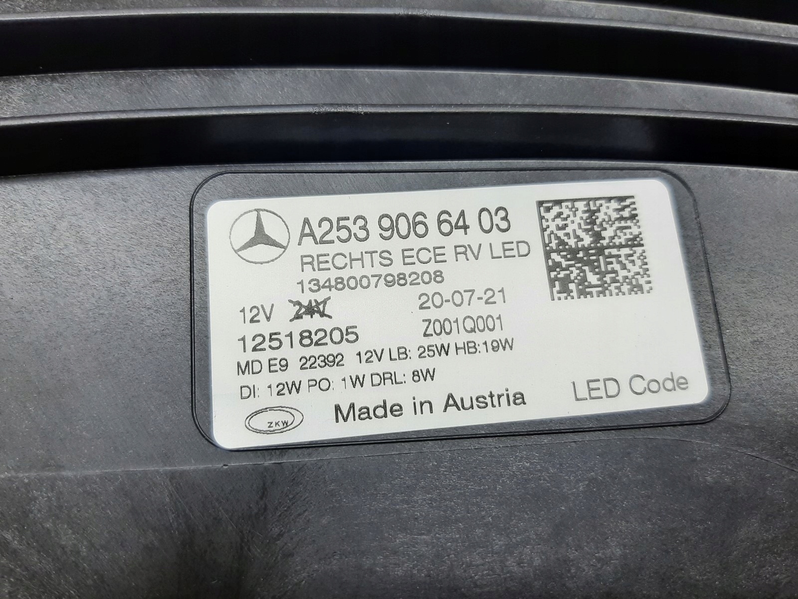 Mercedes-Benz GLC Lampa prawa LED NOWA A2539066403 Strona zabudowy prawa