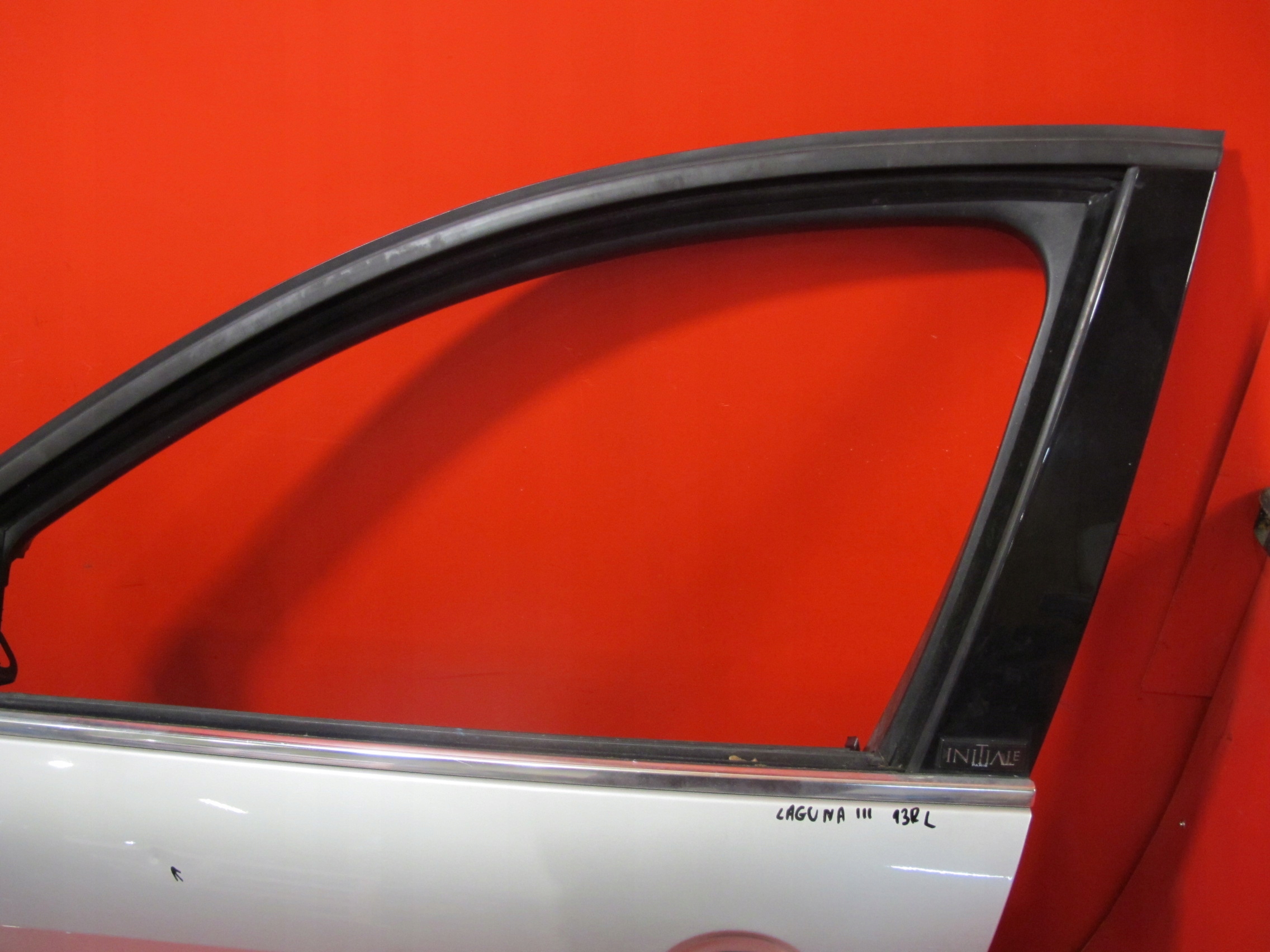 RENAULT LAGUNA III HB LIFT door left front TED69