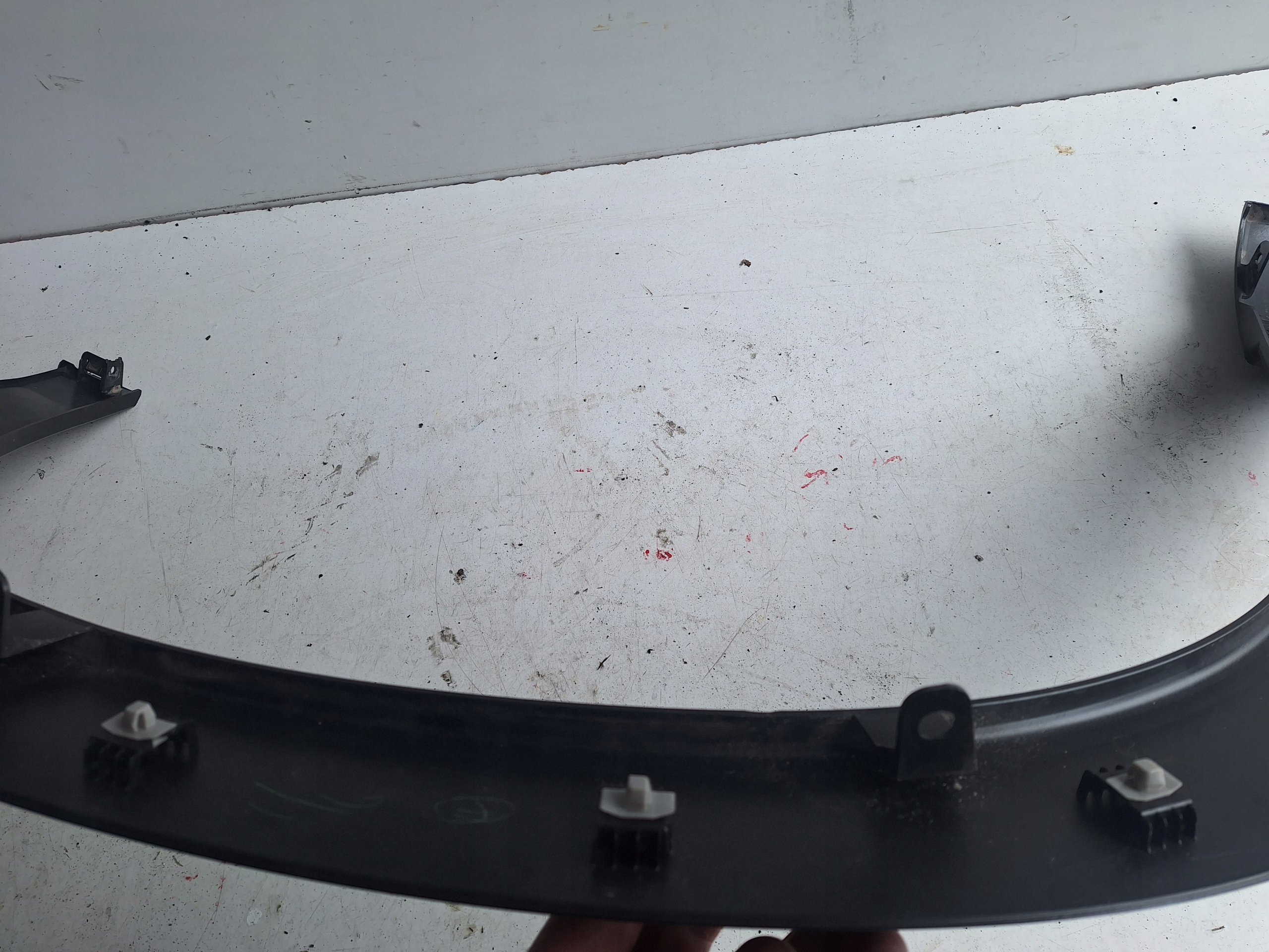 HONDA CR-V VI 2023-> moulding for fender left front