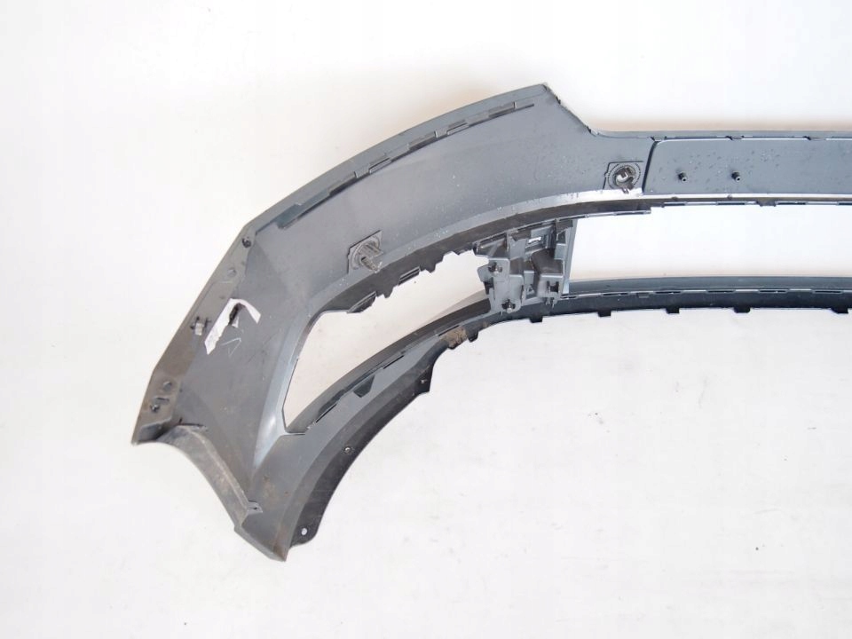 Skoda Fabia 3 III FL 17r PDC bumper front front 2017 Lift 6V0807221F