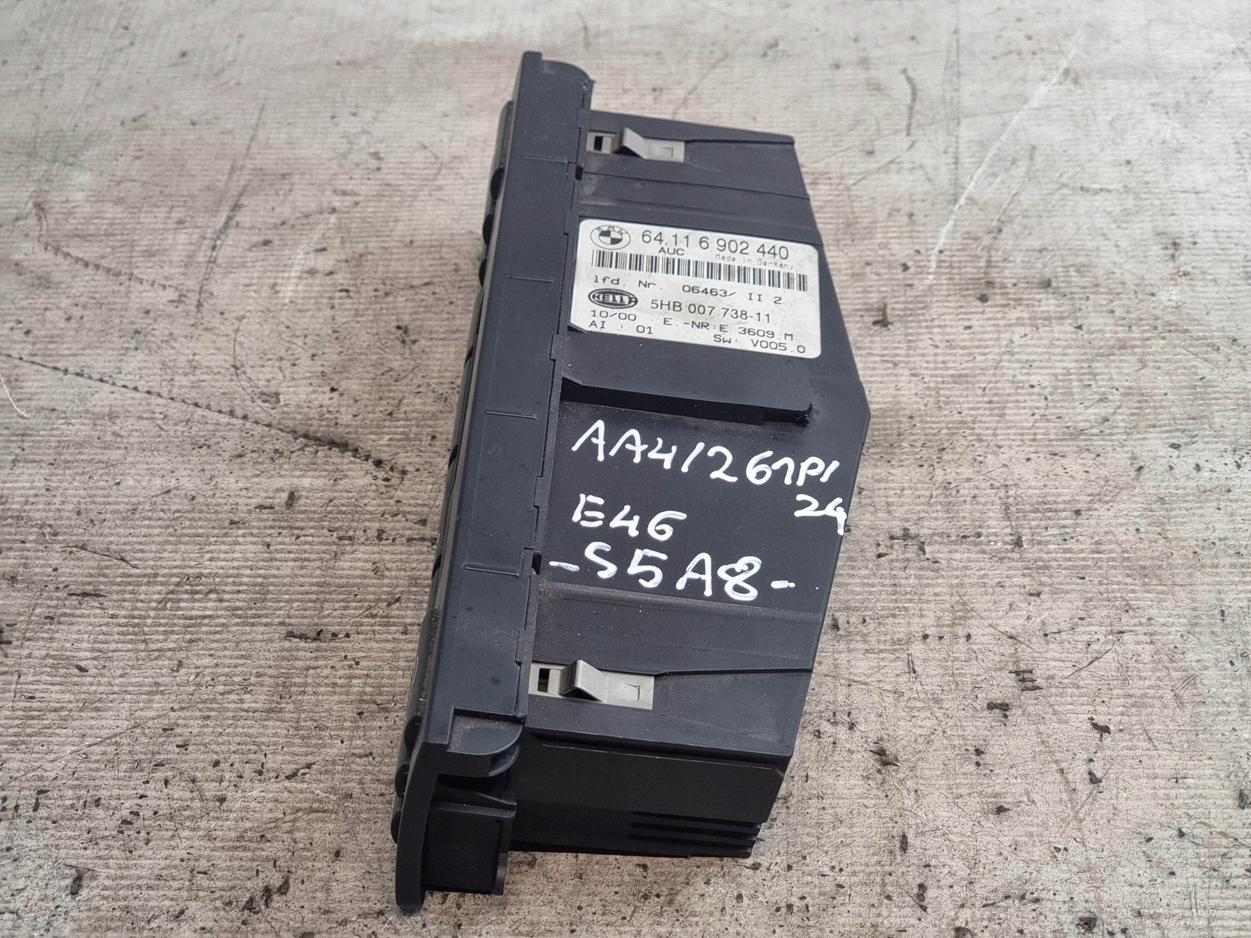 PANEL klími klimatizaci OE 6902440 BMW E46 00r
