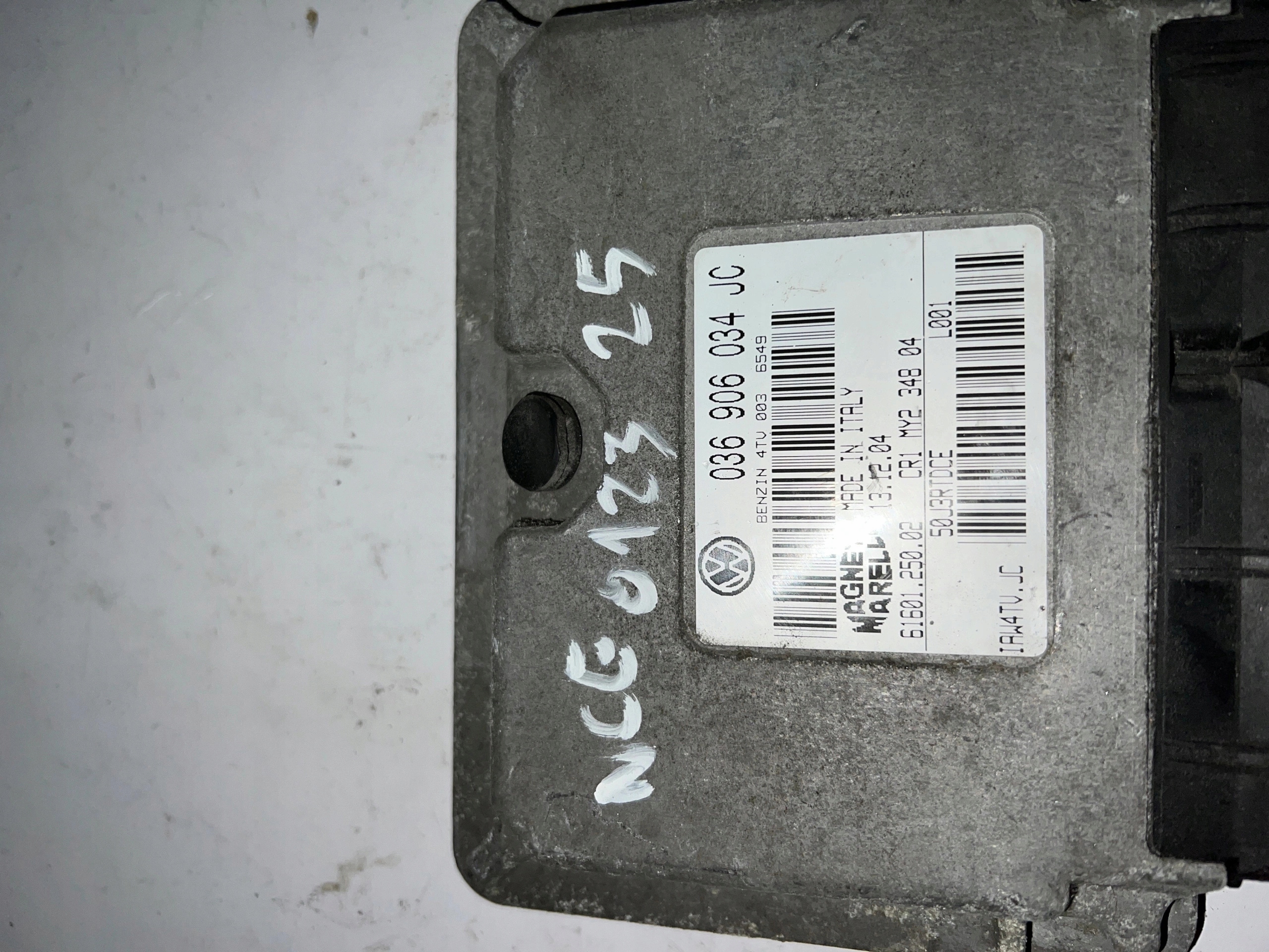 VW POLO 036906034JC Computer ECU Original