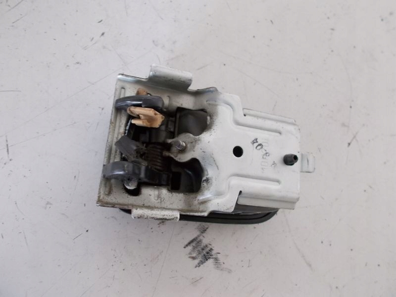 mazda 323F BA ручка двери внутренняя зад