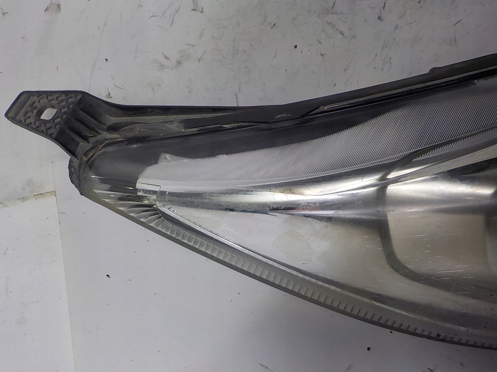 FORD FIESTA MK7 VII light right front front UK