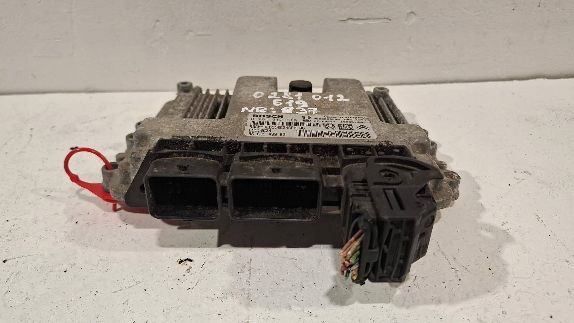 control unit of the engine computer 0281012619 Citroen Peugeot 1.6 HDI
