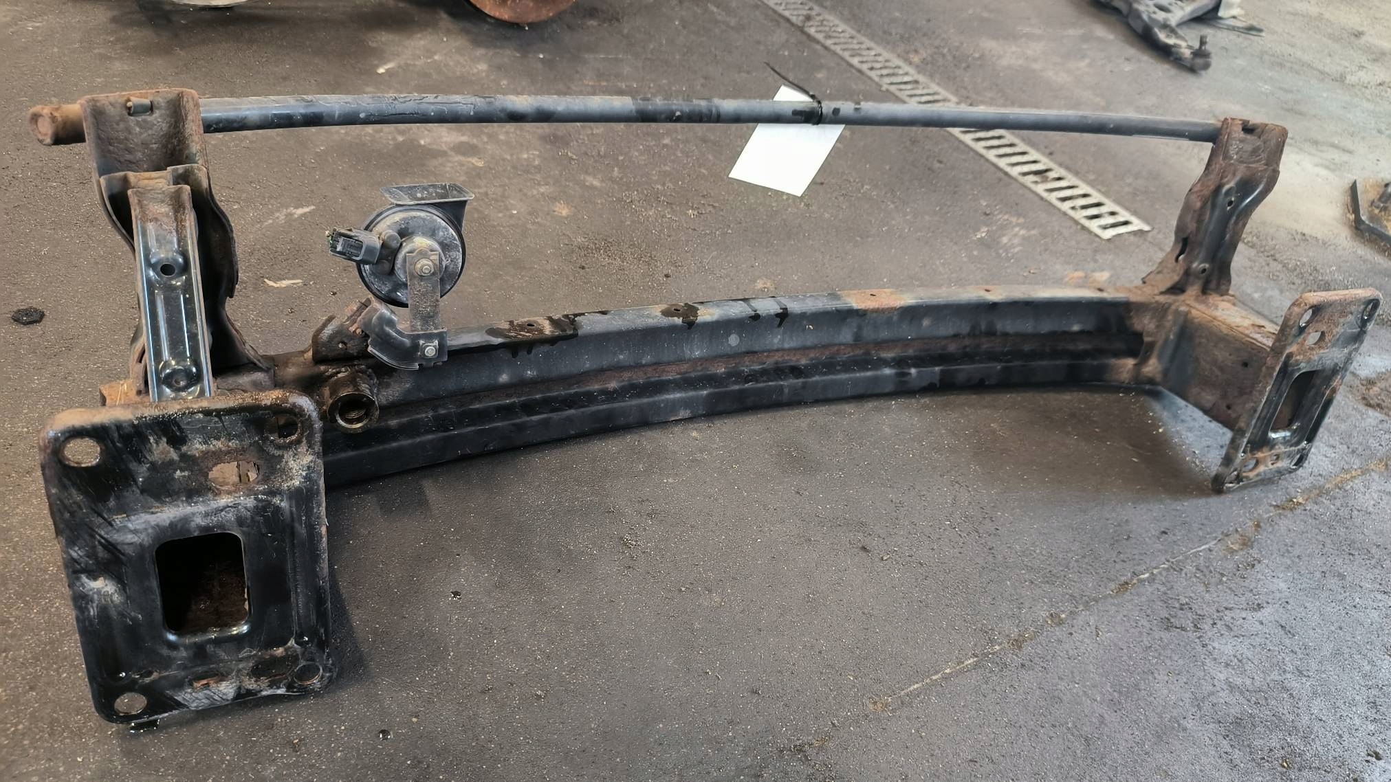 TRAVERSA paraurti Anteriore KIA PRO CEED II