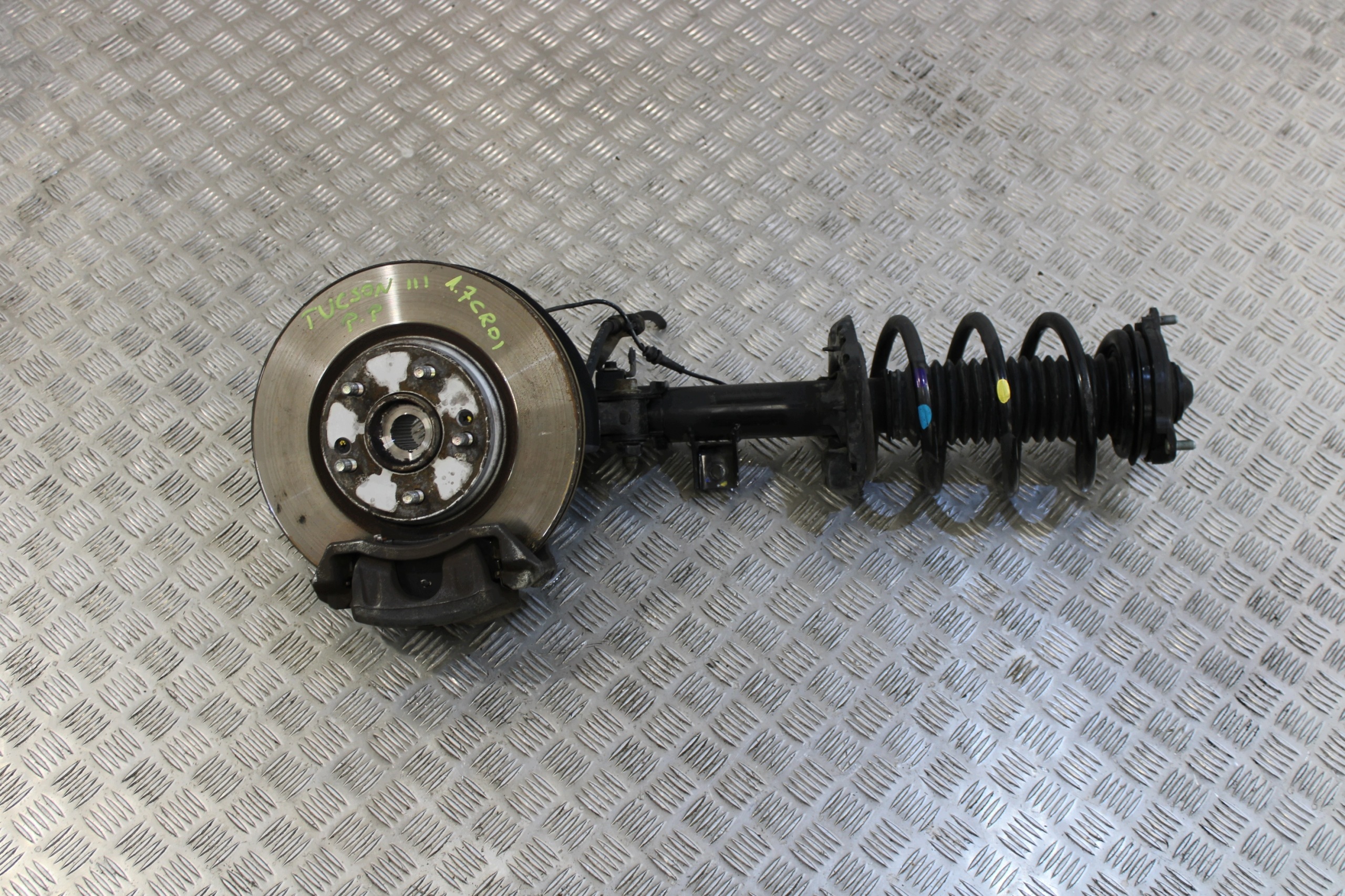 swing McPherson shock absorber right front HYUNDAI TUCSON III 3 1.7 CRDI