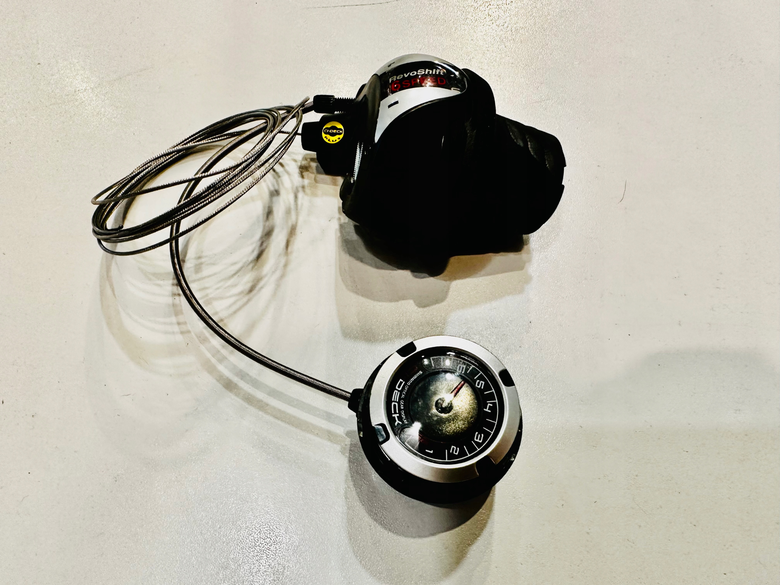 Manetka Shimano Revoshift RS36 CI- Deck 6 biegów