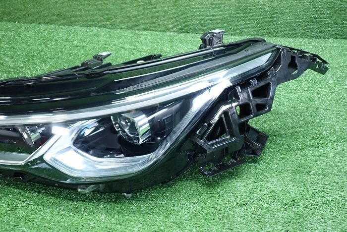 VW GOLF VIII IQ FULL LED reflektor left light left