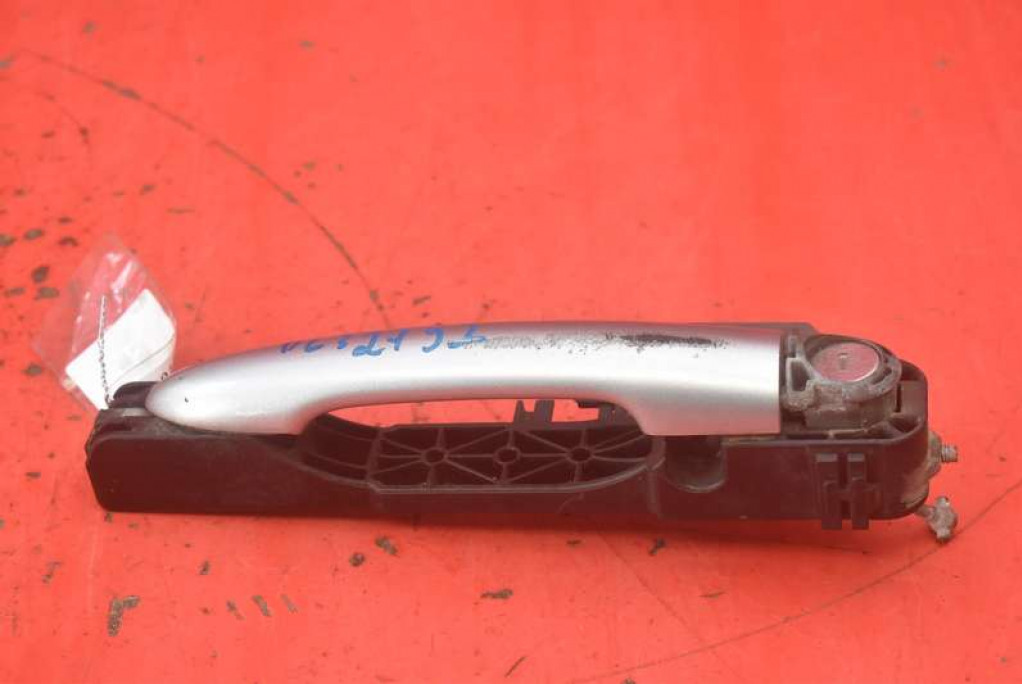 handle left front front SREBRNA 80611AV600 NISSAN PRIMERA P12 01-08