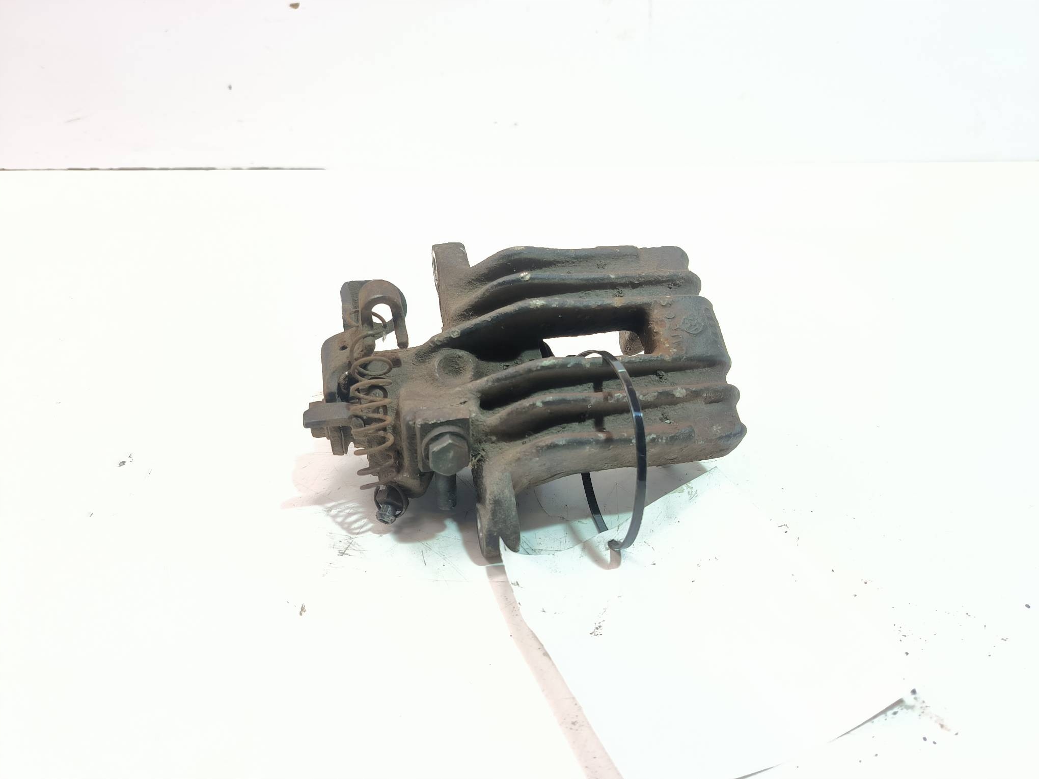 caliper brake rear part left 1.6 VOLKSWAGEN GOLF IV 4