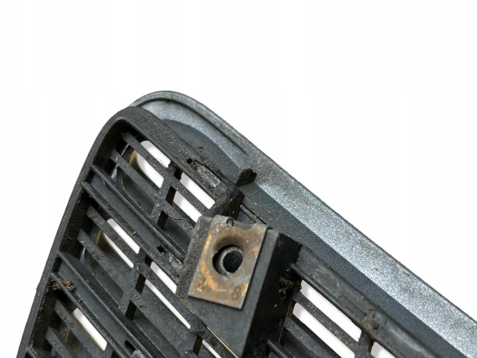 grid bonnets Mercedes-Benz C W203 facelift 2005 2038800205