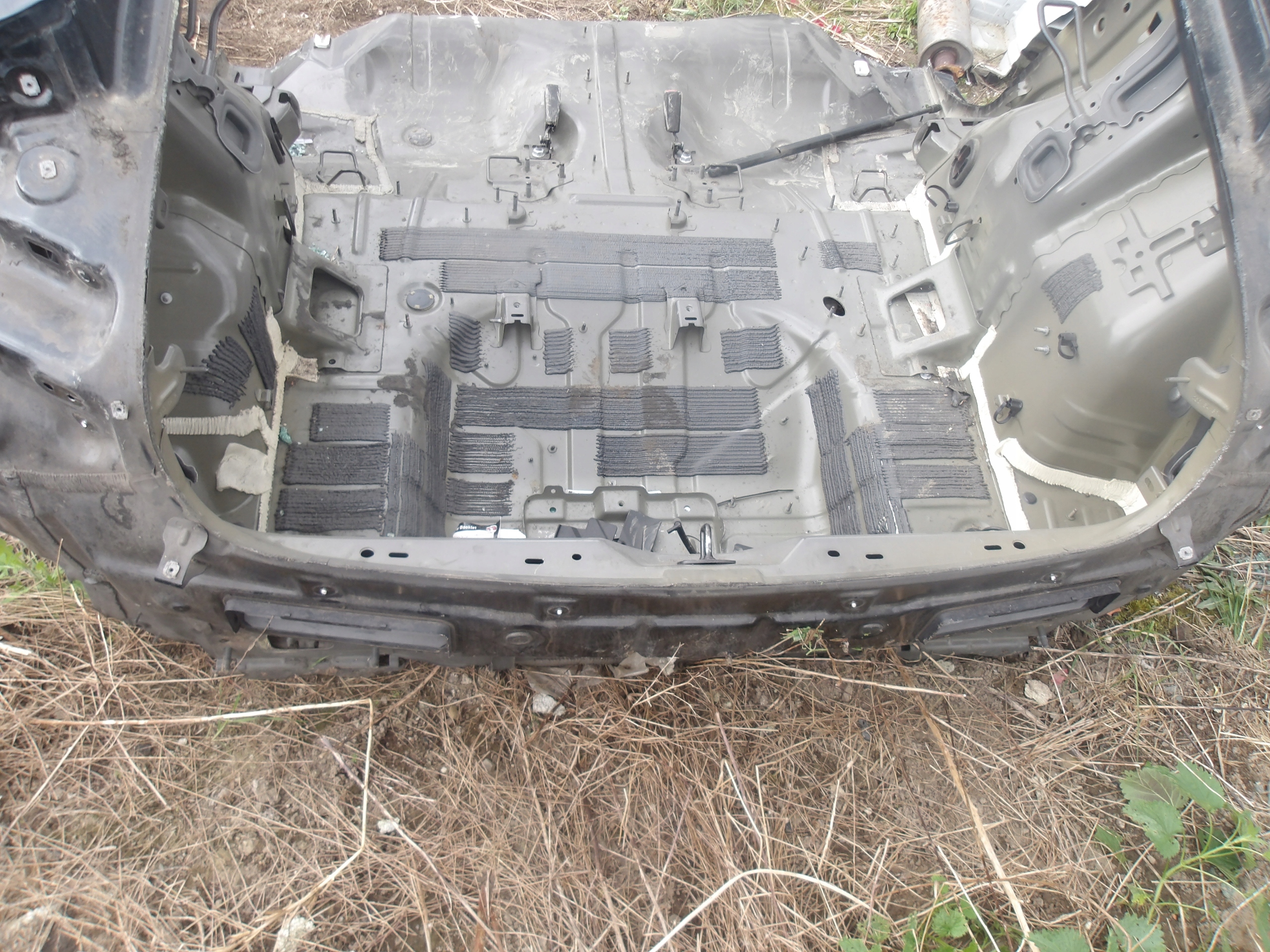 PAS TYLNY OPEL AMPERA VOLT