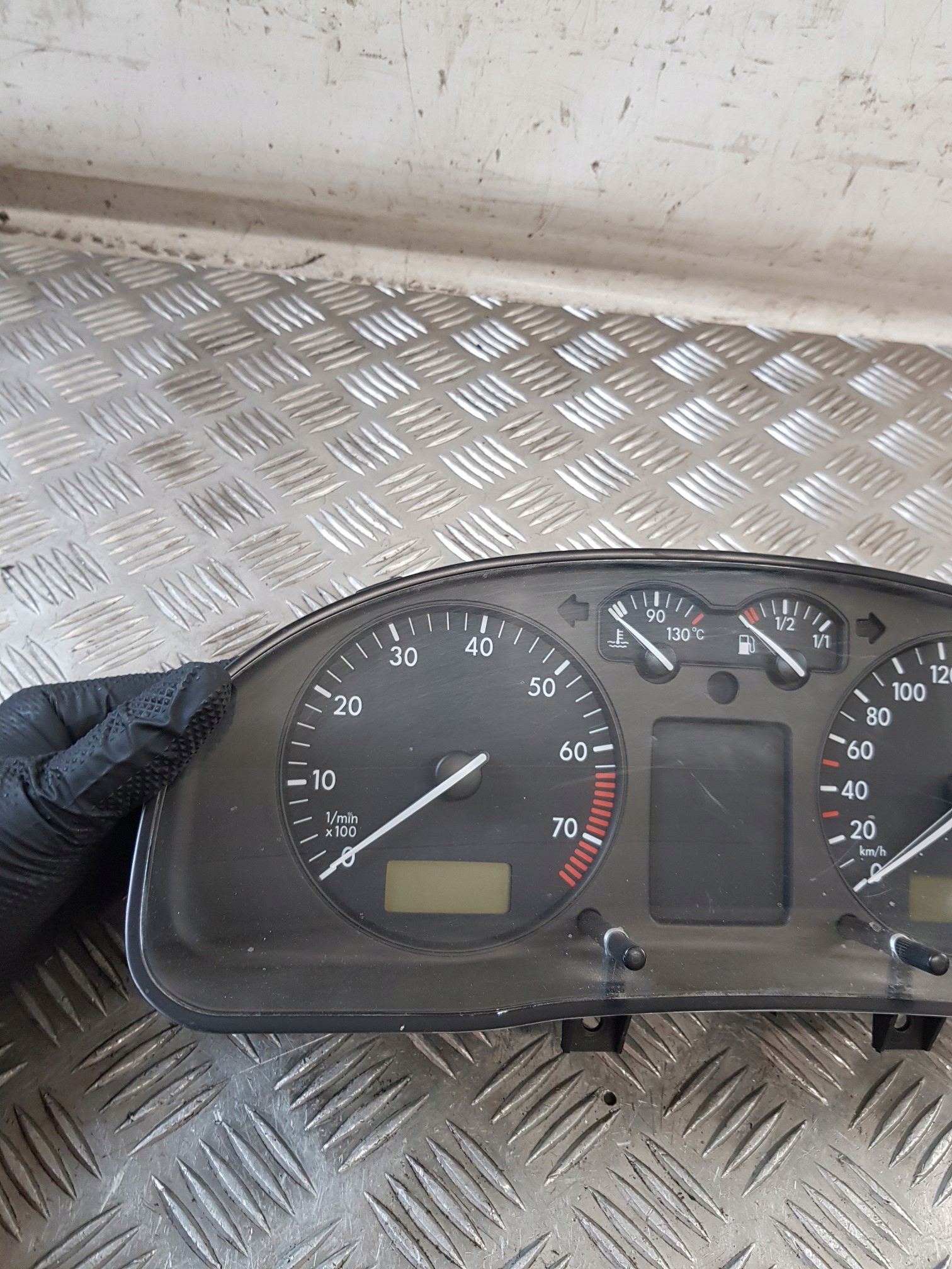 dials 3B0919880A VW PASSAT B5 1.8 97R