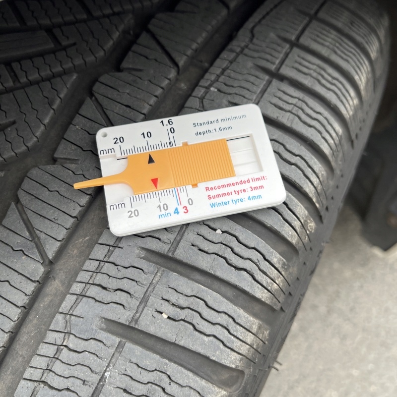 MIERNIK MIARKA TESTER GŁĘBOKOŚCI POMIARU WYSOKOŚCI BIEŻNIKA OPON EAN (GTIN) 5904083582673