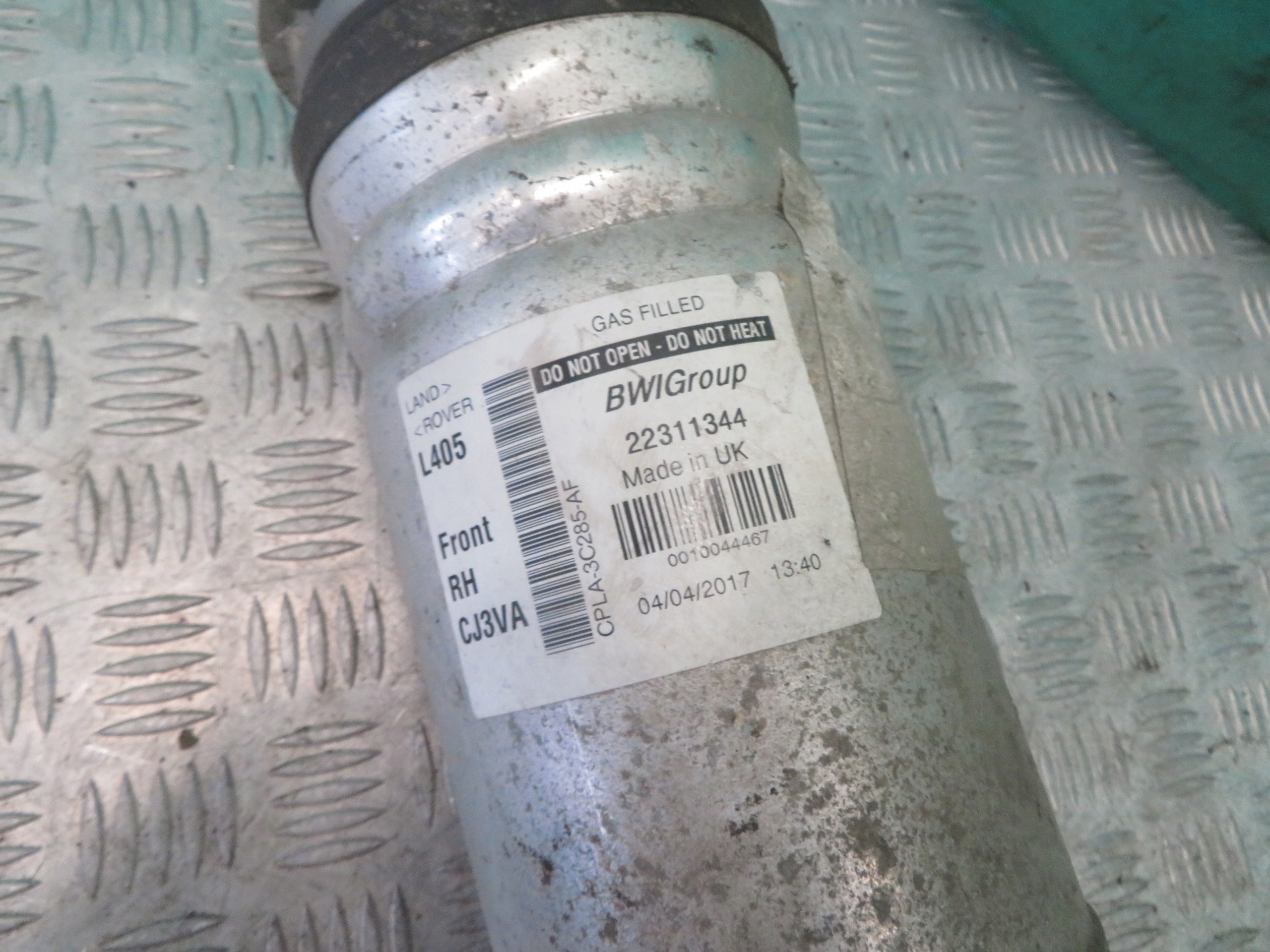 shock absorber right front RANGE ROVER VOGUE L405 3.0D 17R CPLA-3C285-AF