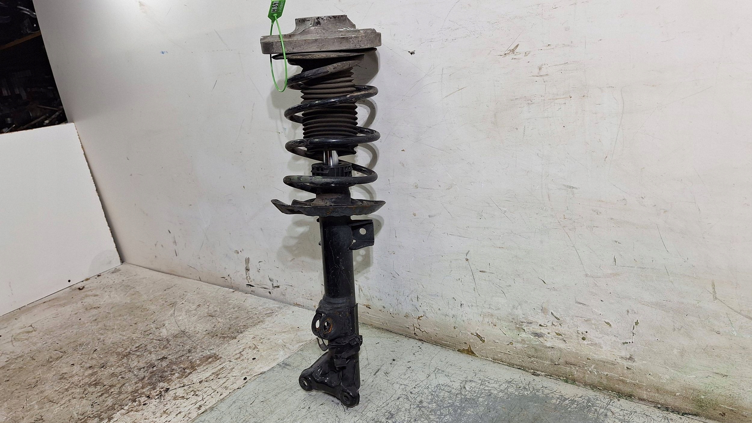 shock absorber right front A2123208738 MERCEDES E KLASA W212