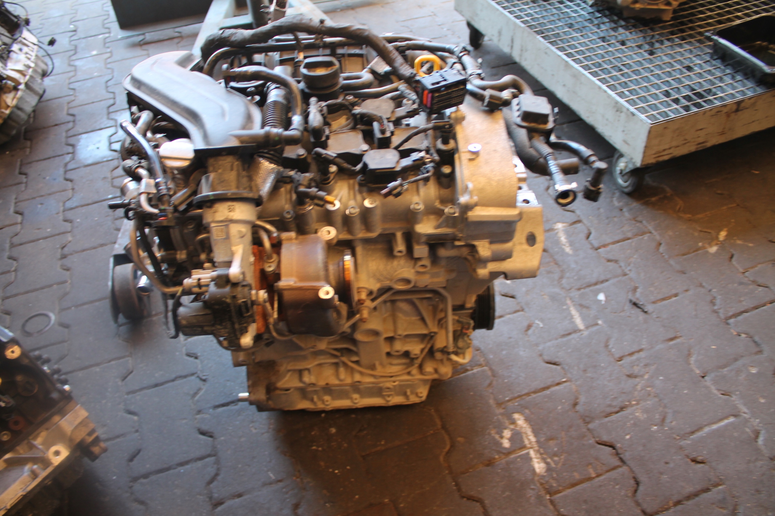 engine complete VW SKODA 1.5 TSI 14TYS KM DXD