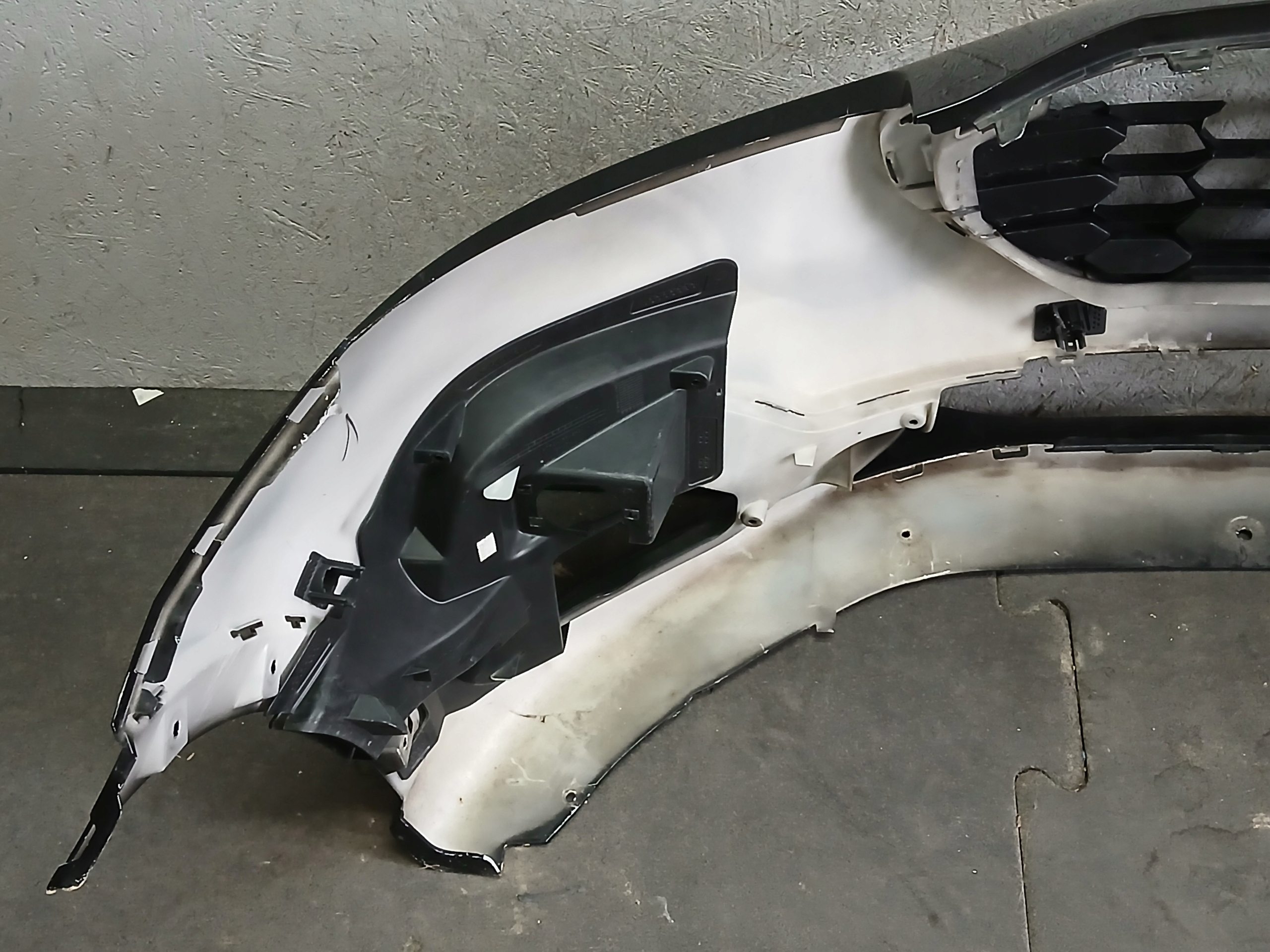 nárazník předek FORD PUMA MK2 ST