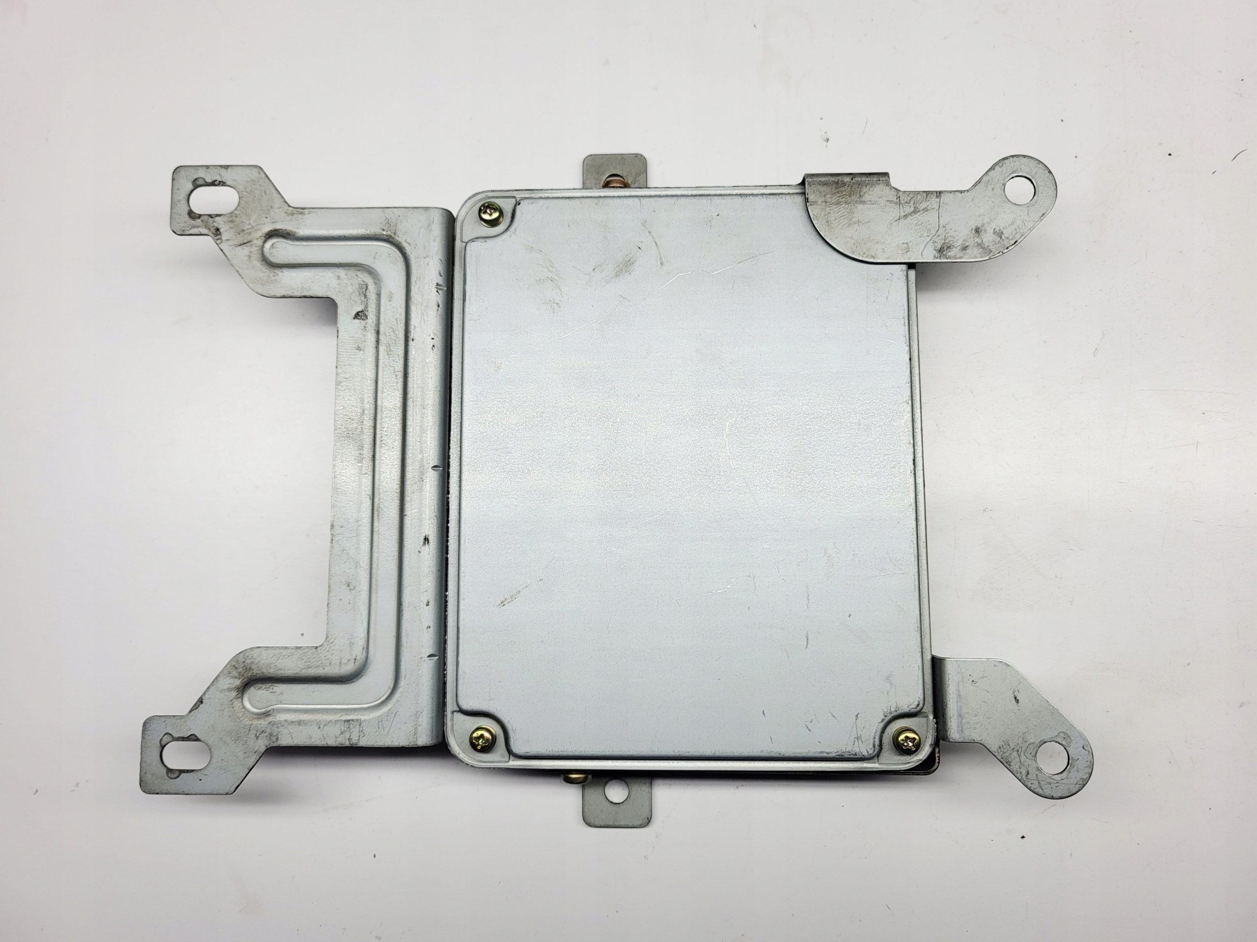 computer control unit of the engine MAZDA 626 2.0 DITD RF3V18881A