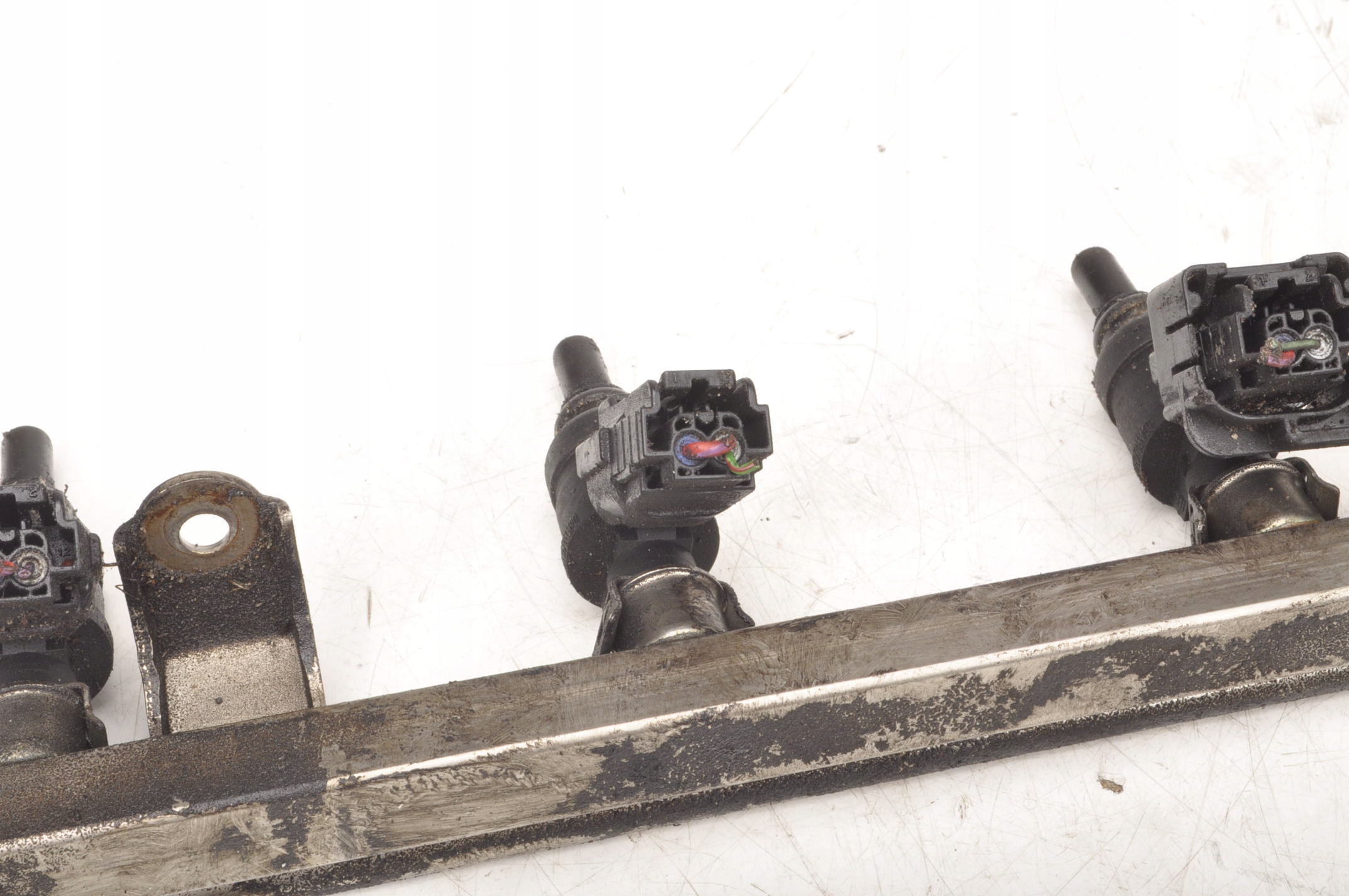 SEAT LEON I 1.8 LISTWA WTRYSKOWA 06A906031AF Producent części Seat