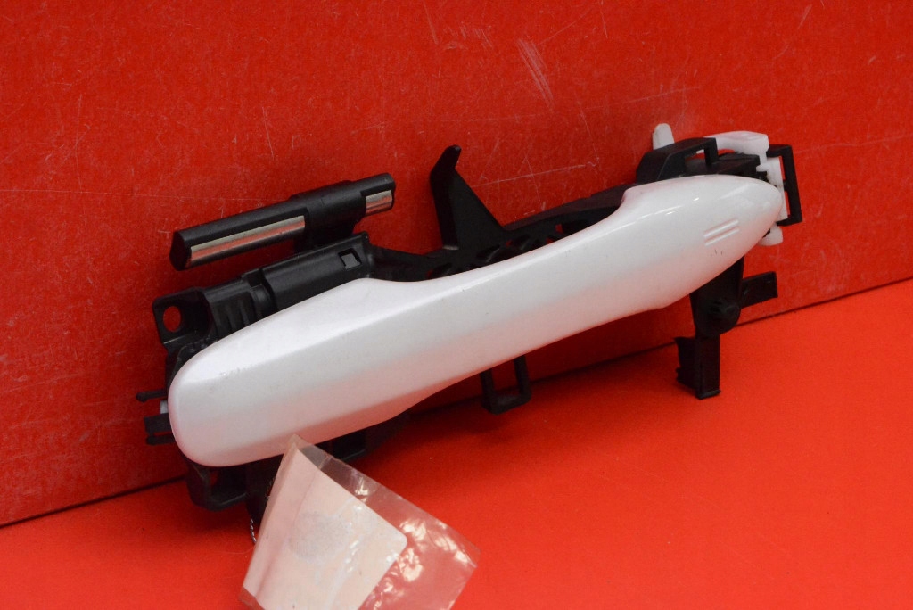 handle right front front 2PU TOYOTA YARIS 4 IV 20