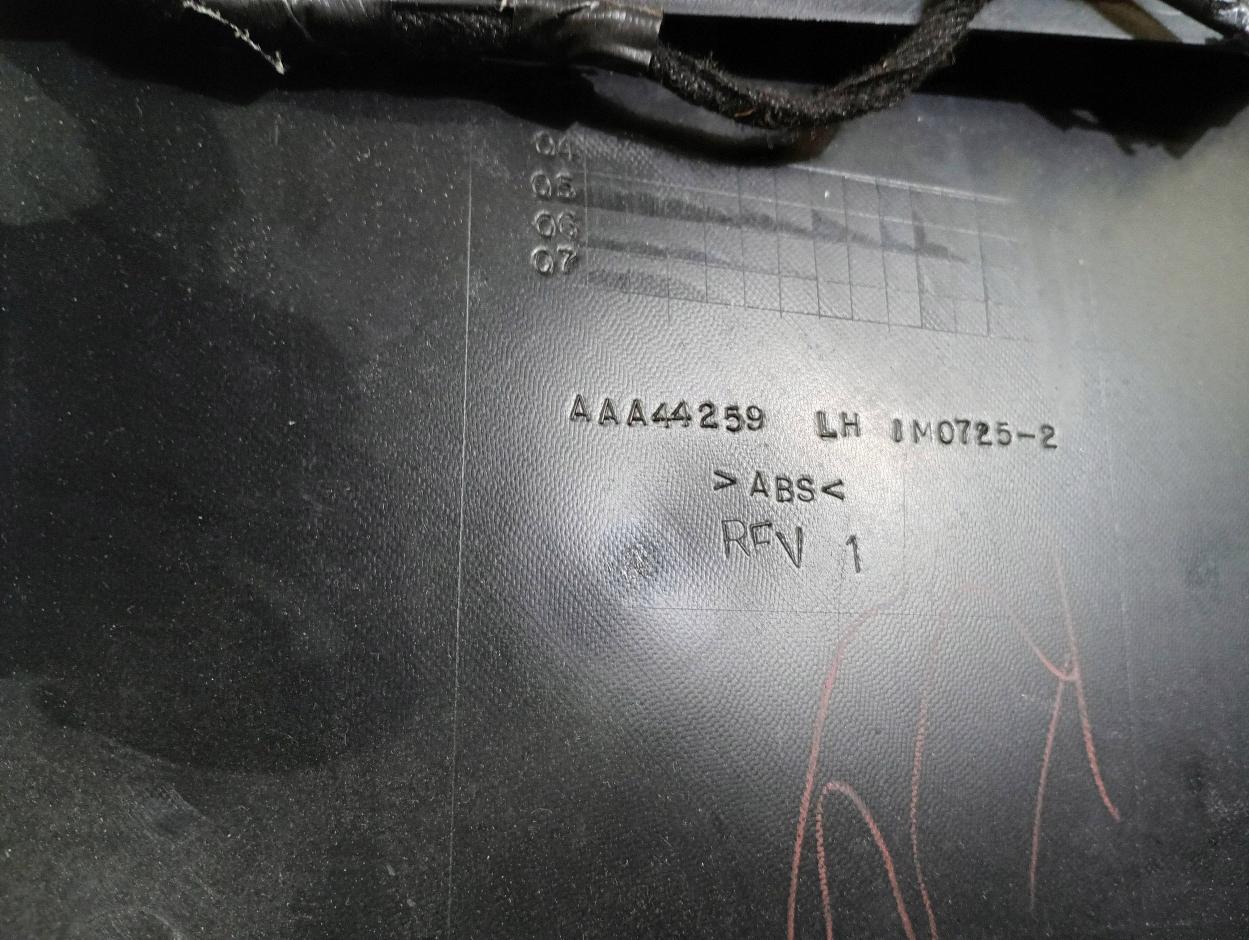 bok tapacír dveře levý Chevrolet Corvette C6 2005