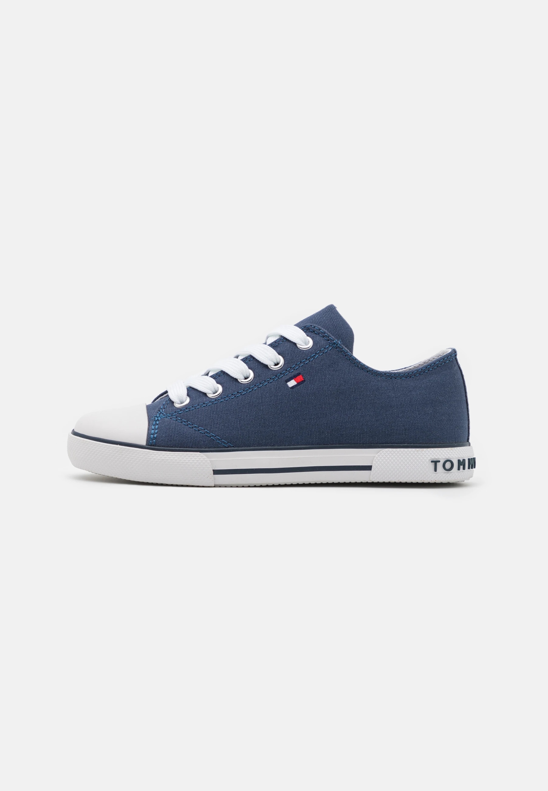 Tommy Hilfiger Tenisky T3X4 0890800 vel. 40