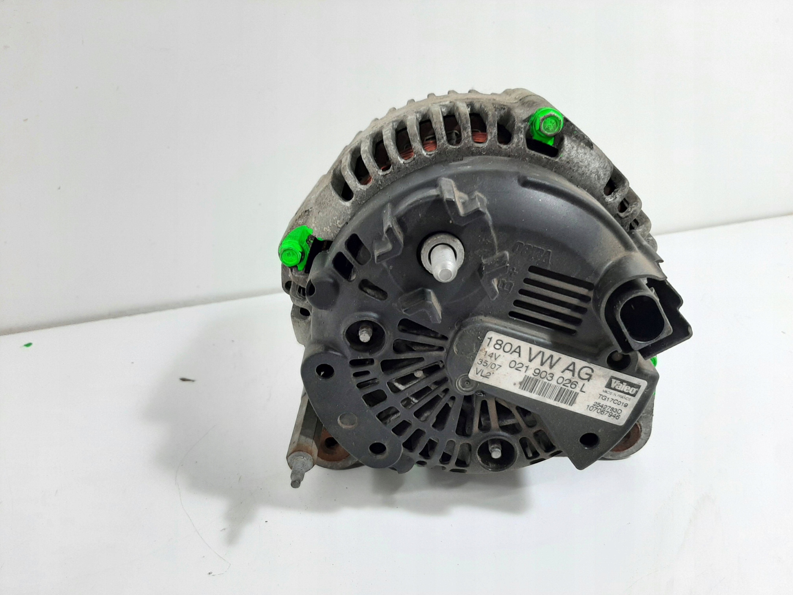 VW PASSAT B6 KOMBI 2.0TDI 07R ALTERNATOR VALEO 180A 021903026L Typ samochodu Samochody osobowe