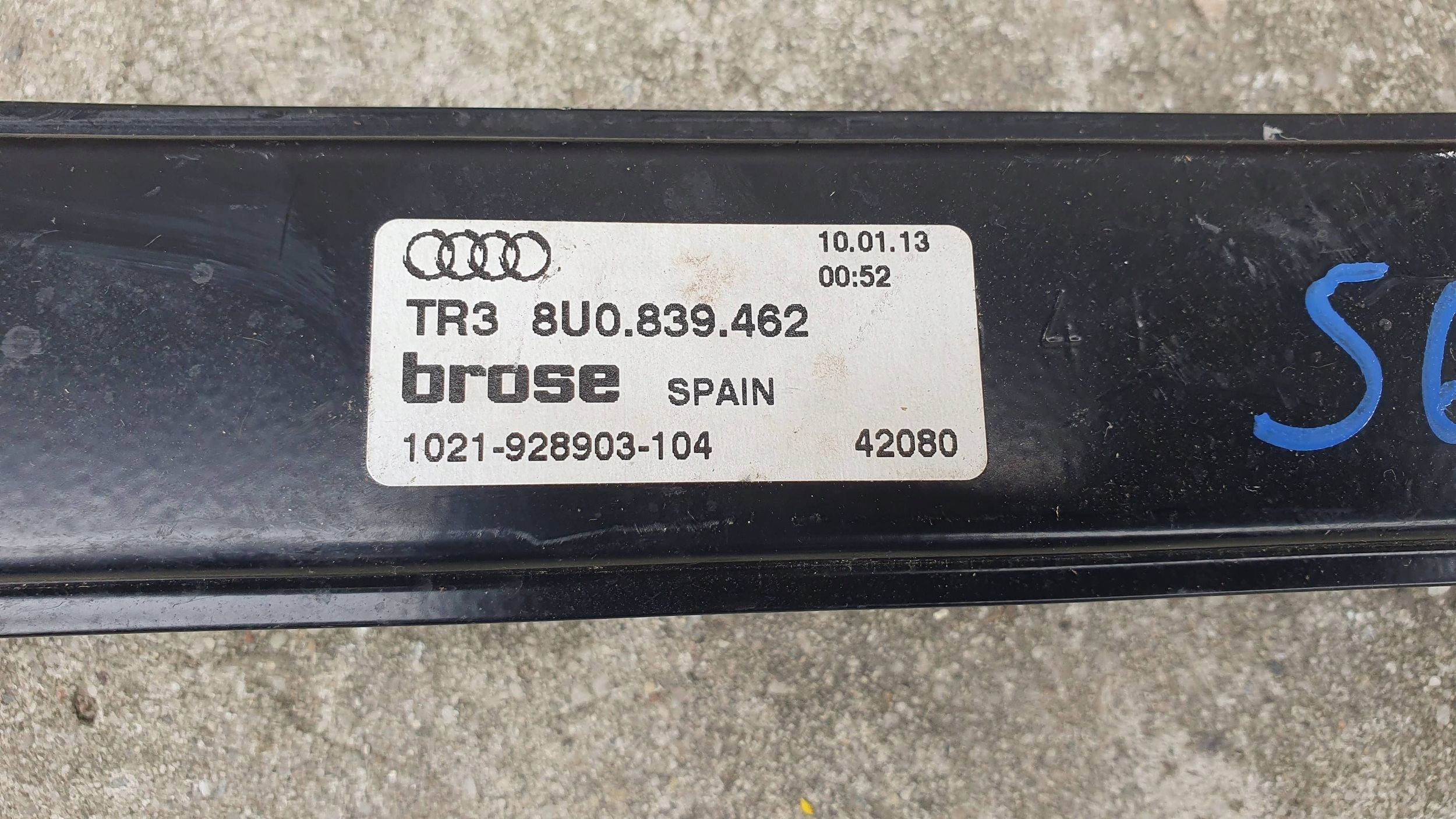 Audi Q3 8U0 Ppodnosnik windows right rear part