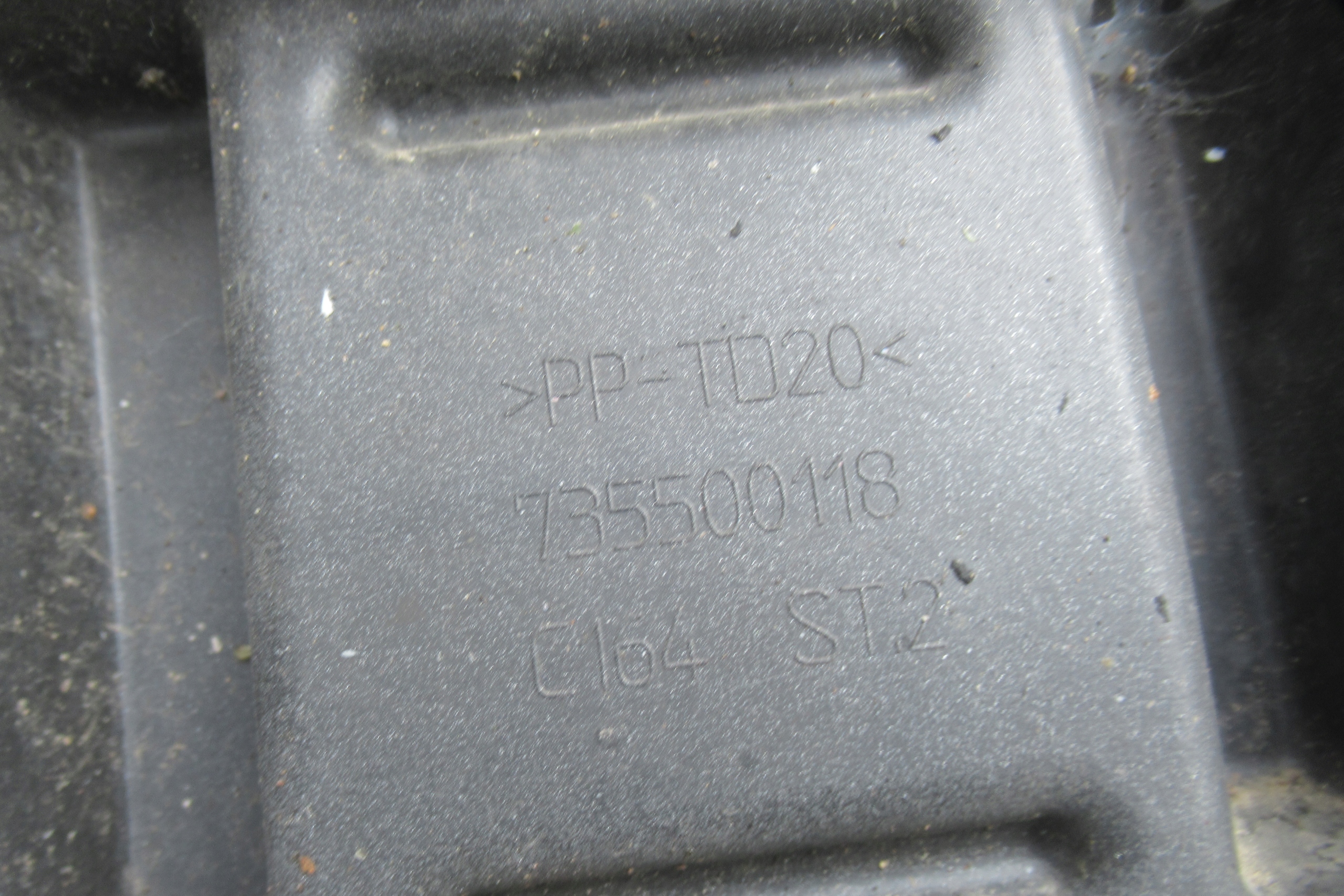 FIAT PUNTO bumper front 735500118