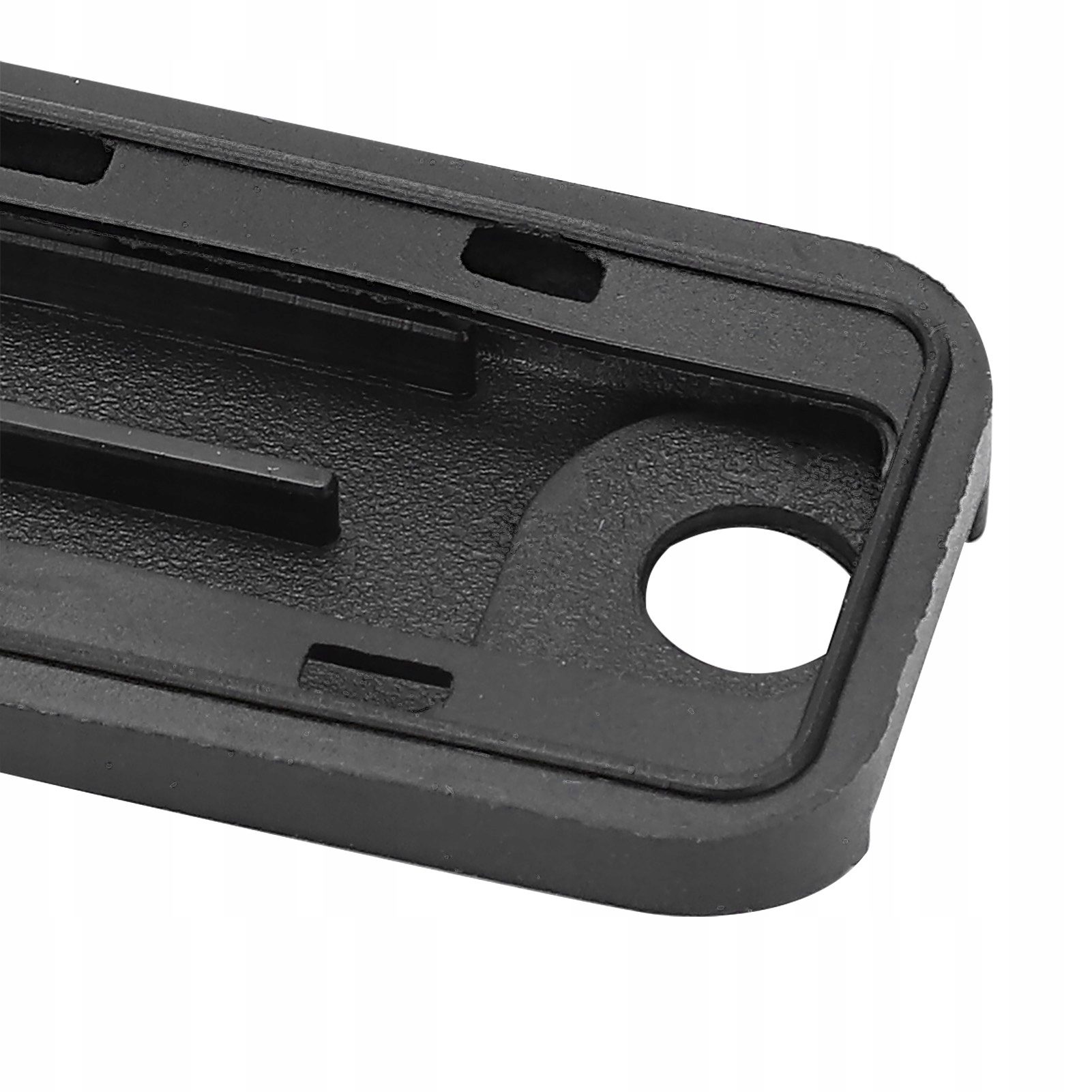 OSŁONA PRZYCISKU ZWALNIANIA KLAPY BAGAŻNIKA EAN (GTIN) 6933739977166