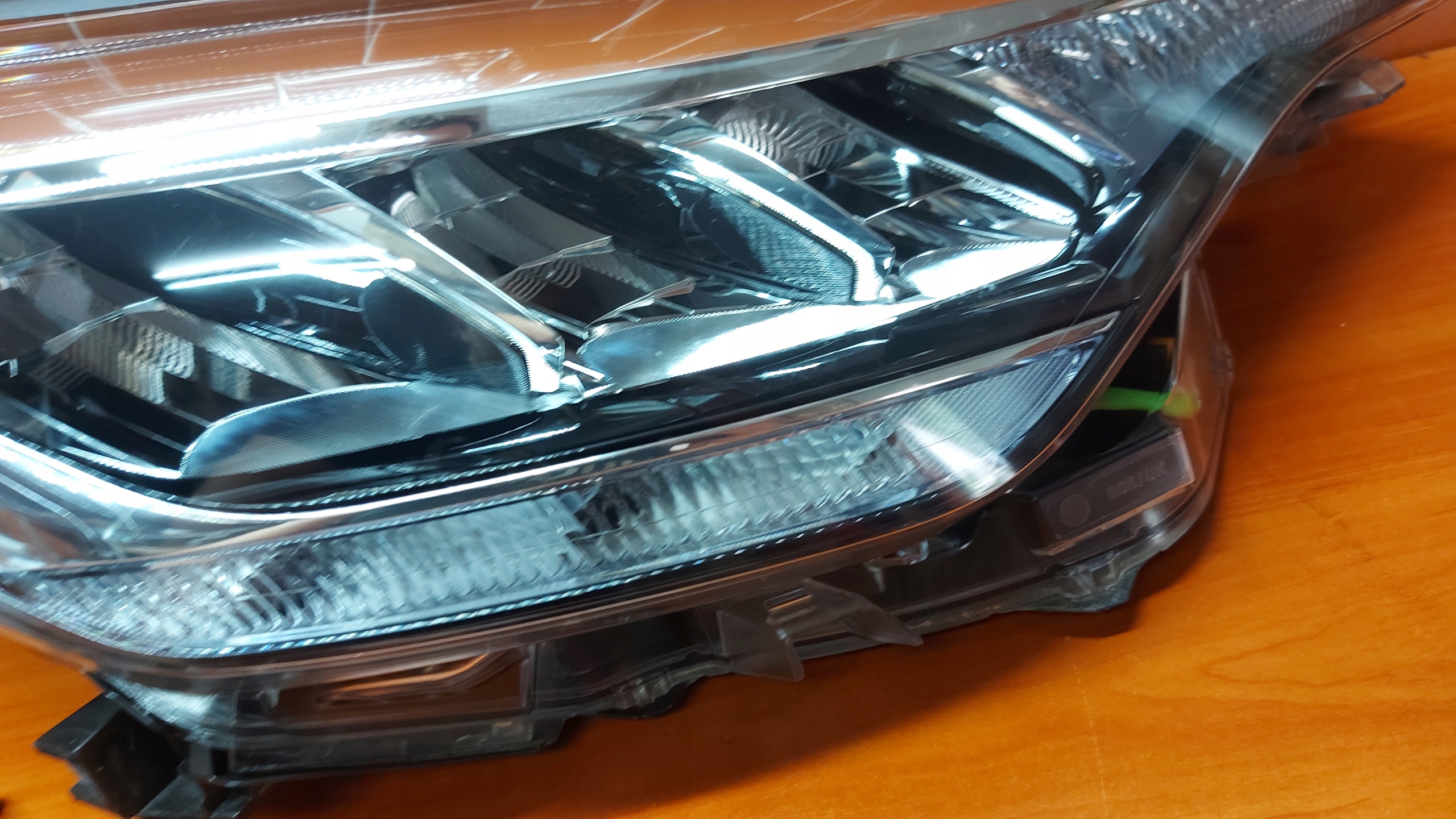 REFLEKTOR light right right front TOYOTA CHR C-HR 19- LIFT