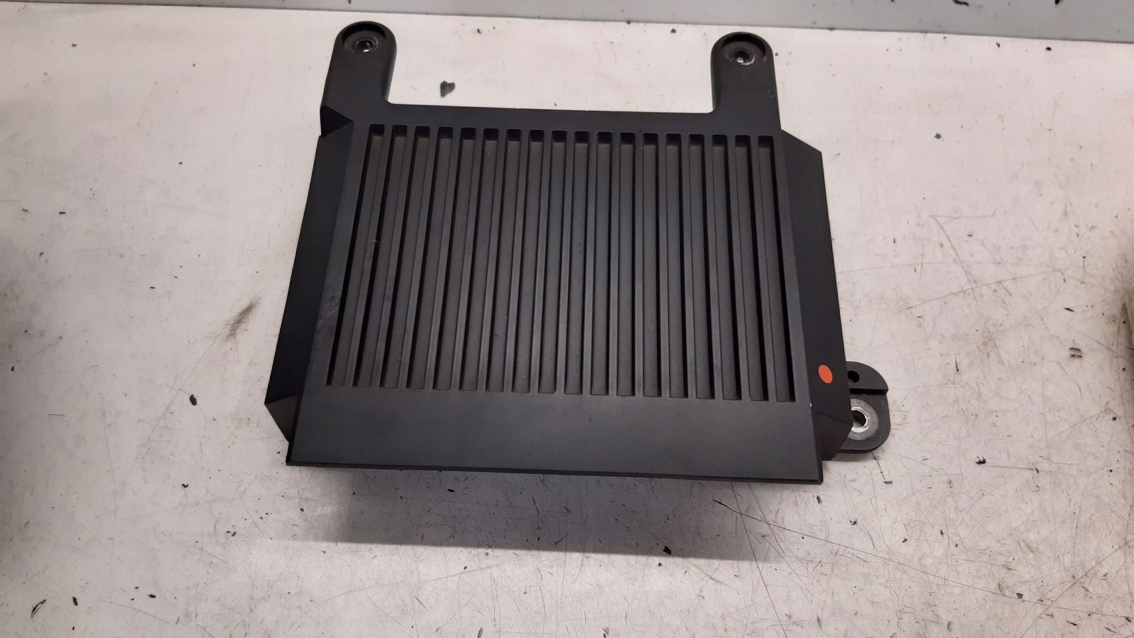 amplifier Volvo V70 III kombi LIFT 2,0D