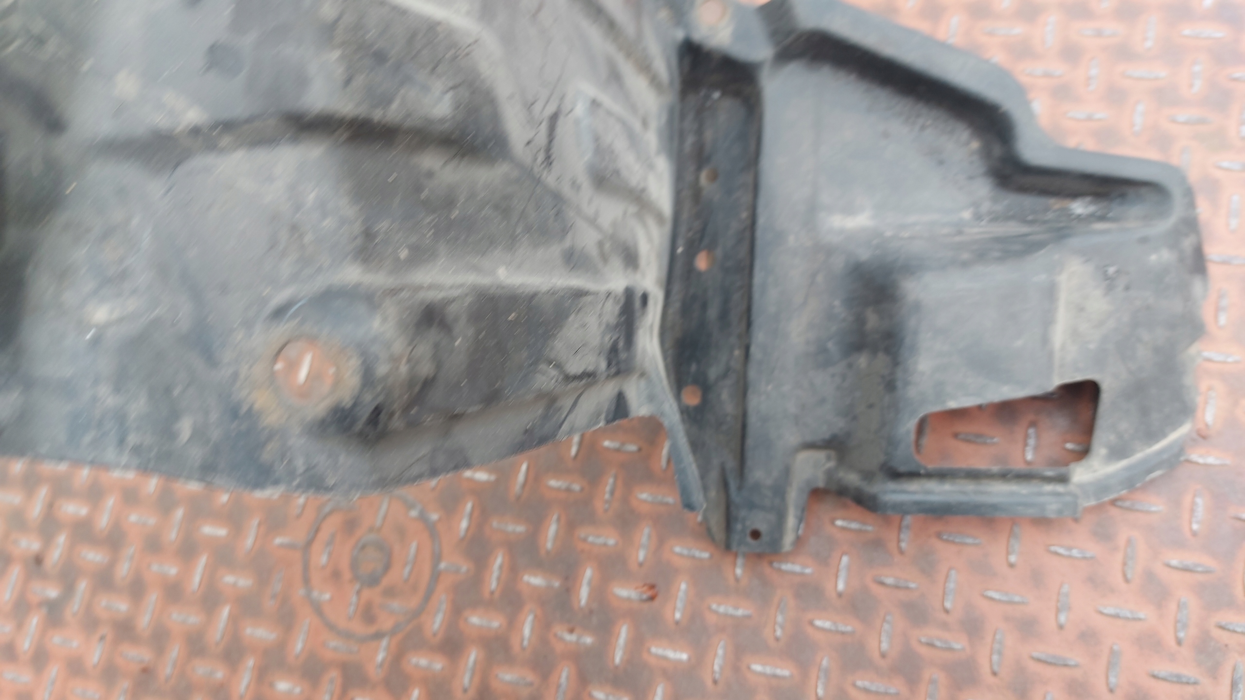 mudguard left front TOYOTA COROLLA E12 02-04 sedan KOMBI