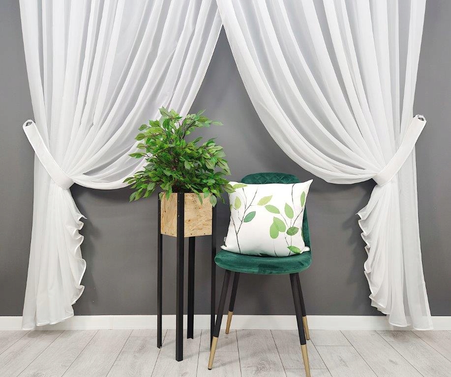 

Firana zakładana woal lux 250x500 gotowa z lamówką