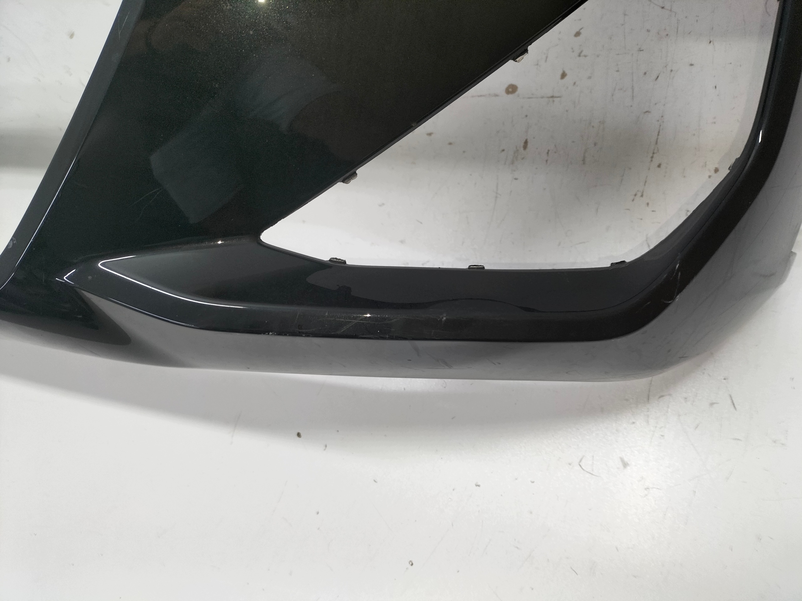 nárazník přední předek BMW X1 U11 22- m-packet
