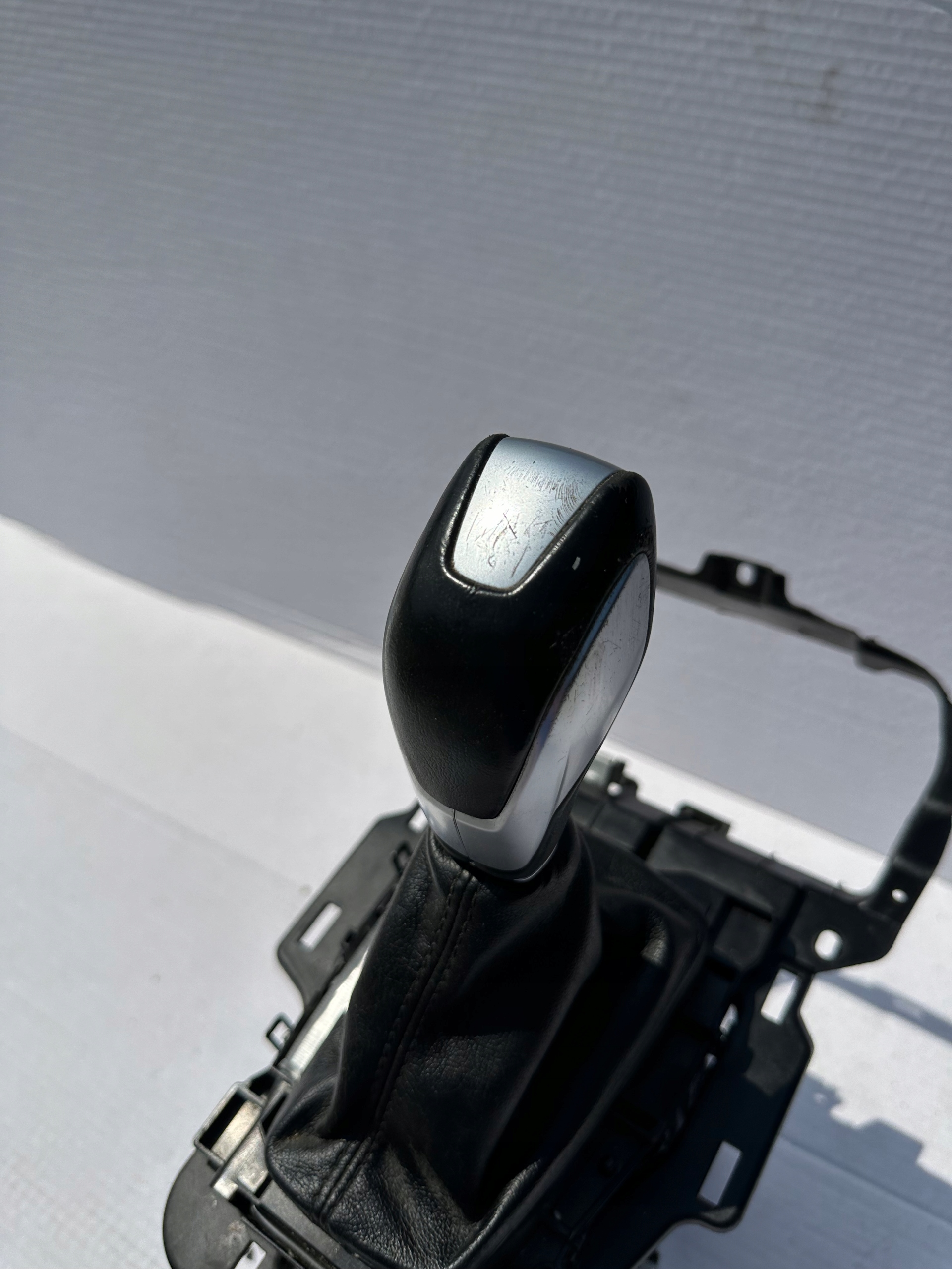 EDGE MK2 LEWAREK WYBIERAK BIEGÓW E1GP-7K004-CD Numer katalogowy części E1GP-7K004-CD FT4B-R042B60-AE