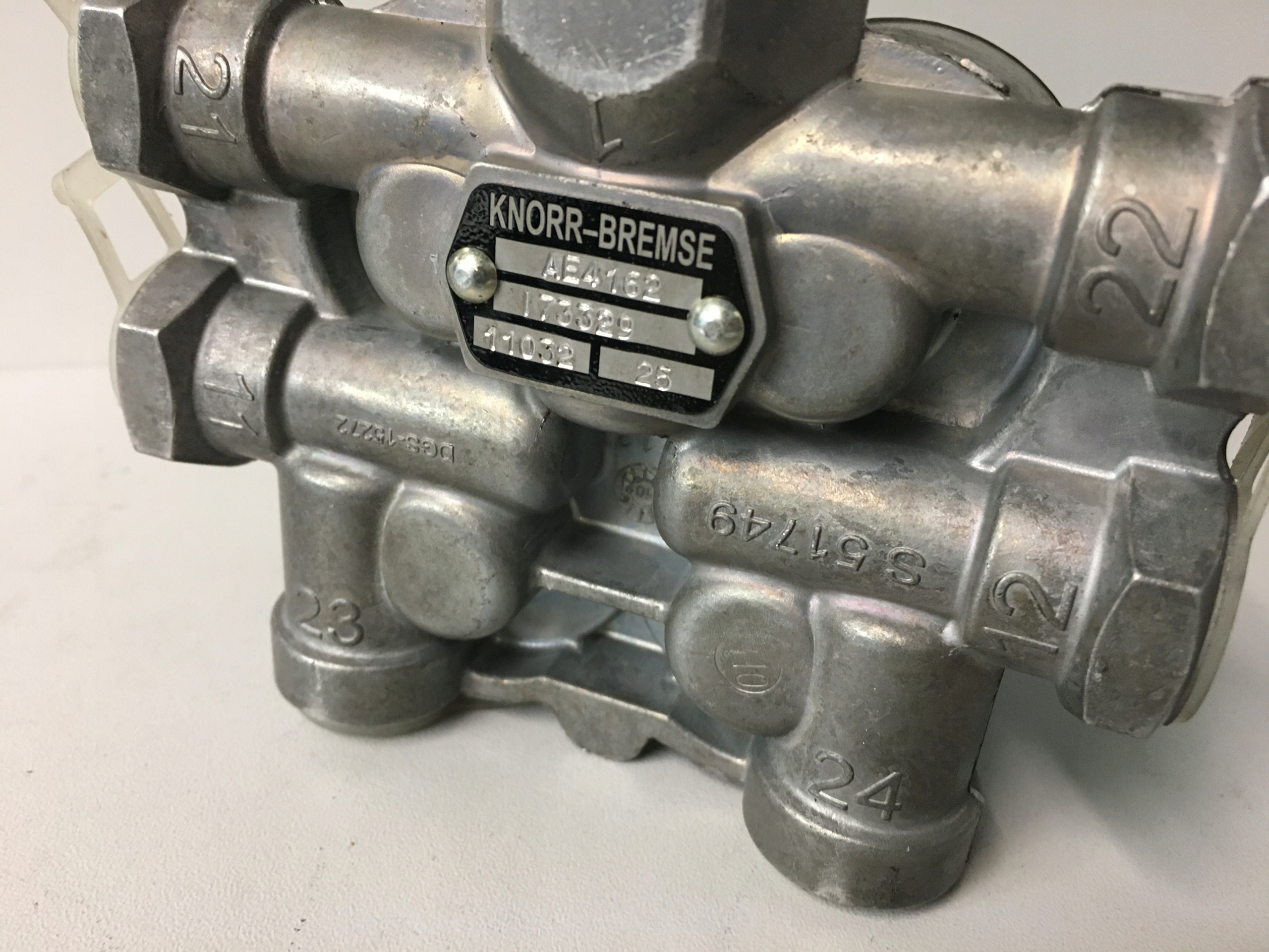 ZAWOR 4 OBWODOWY HAMOWANIA KNORR AE 4162 MB MAN Car type Trucks