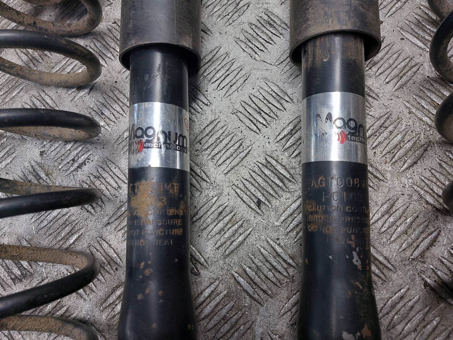ammortizzatori + molle posteriore KOMPLET SKODA FABIA e