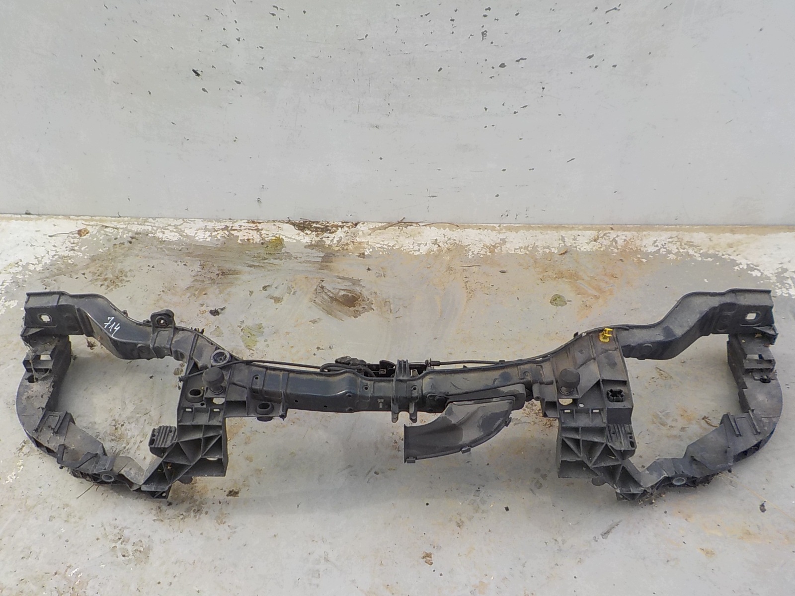 714 support panel for radiators OKULAR pillar iron FORD FOCUS III MK3