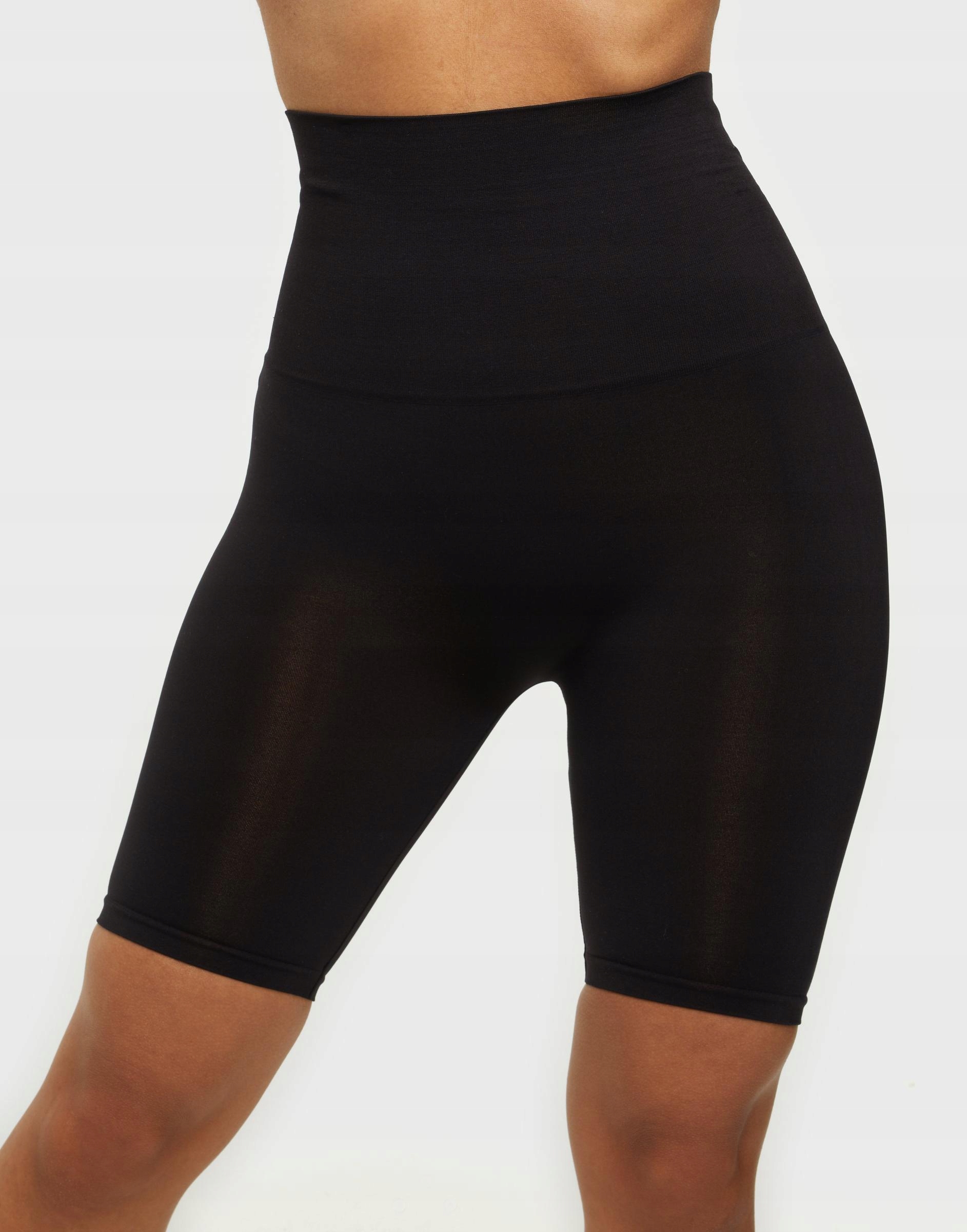 Selected Femme NG5 taf czarne spodenki wyszczuplające S/M