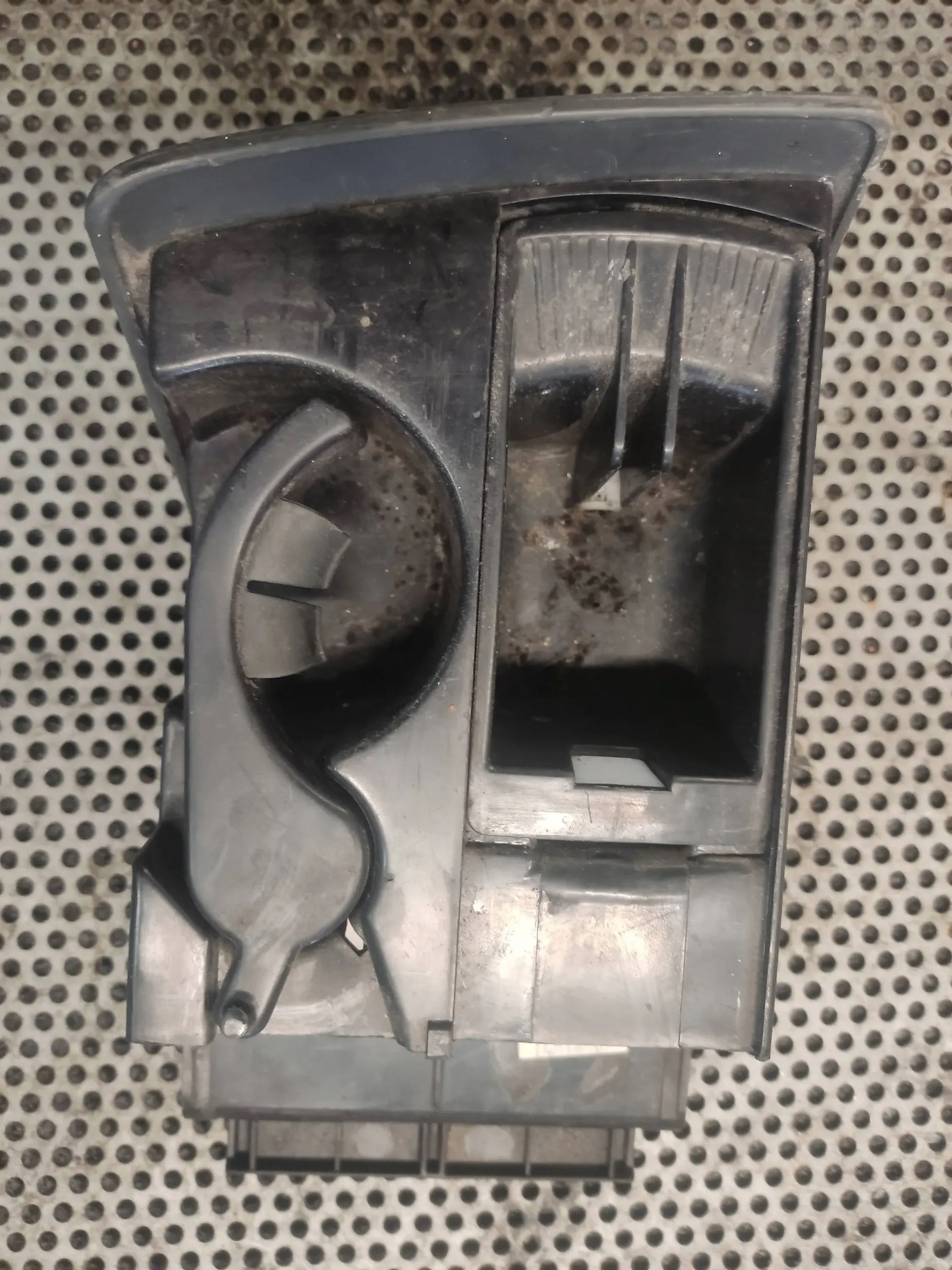 POPIELNICZKA SCHOWEK VITO VIANO W639 Typ samochodu Samochody dostawcze