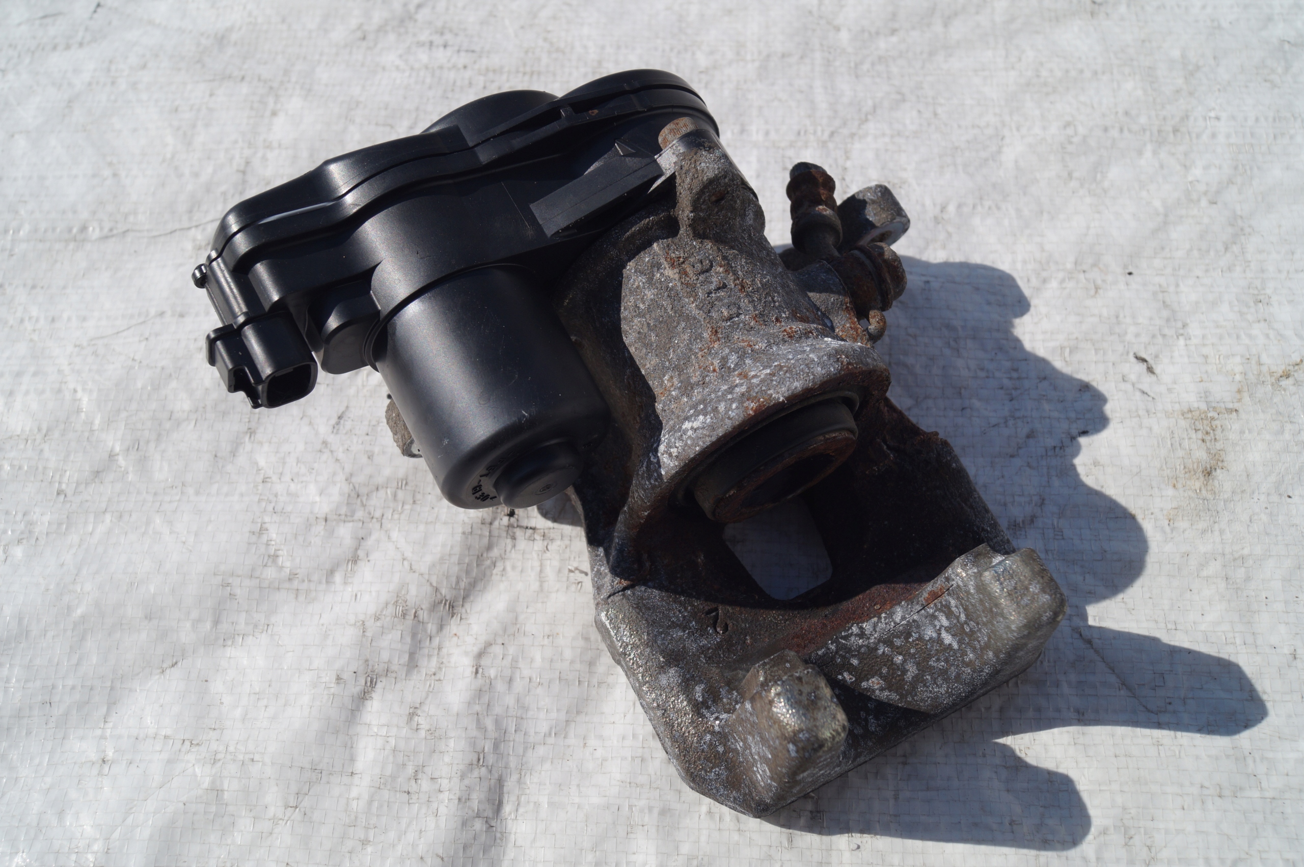 caliper brake electrical rear part right MITSUBISHI OUTLANDER III 3 2.0
