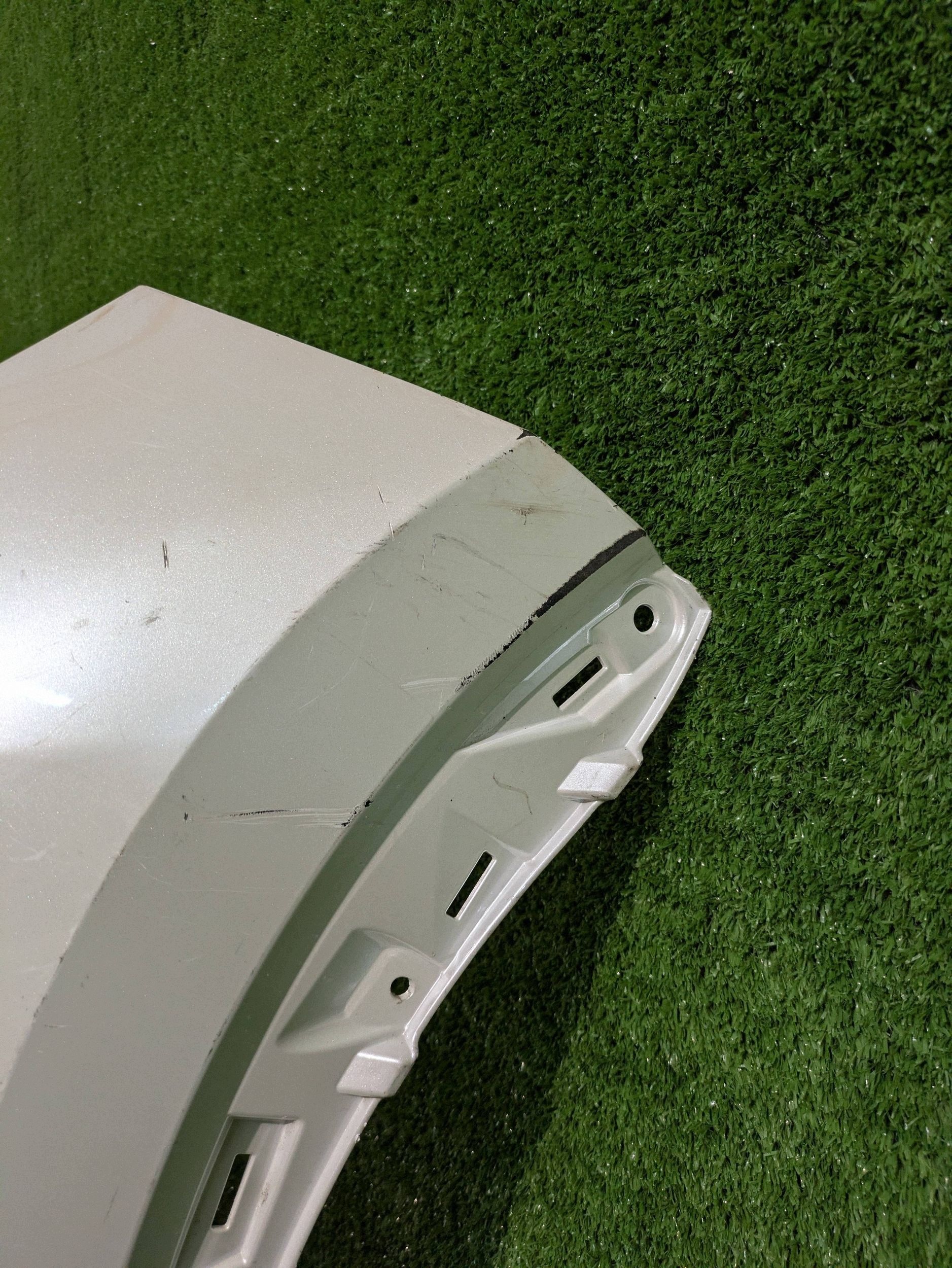 front bumper front LEXUS LBX 23- NR.Z9832