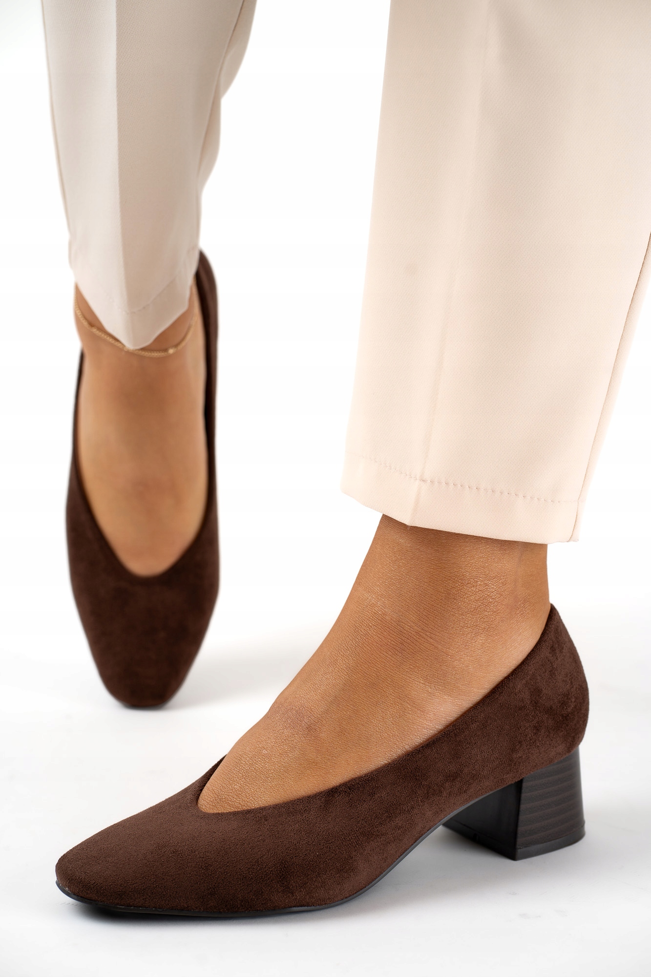 Brązowe czółenka zamszowe na obcasie damskie buty premium 38