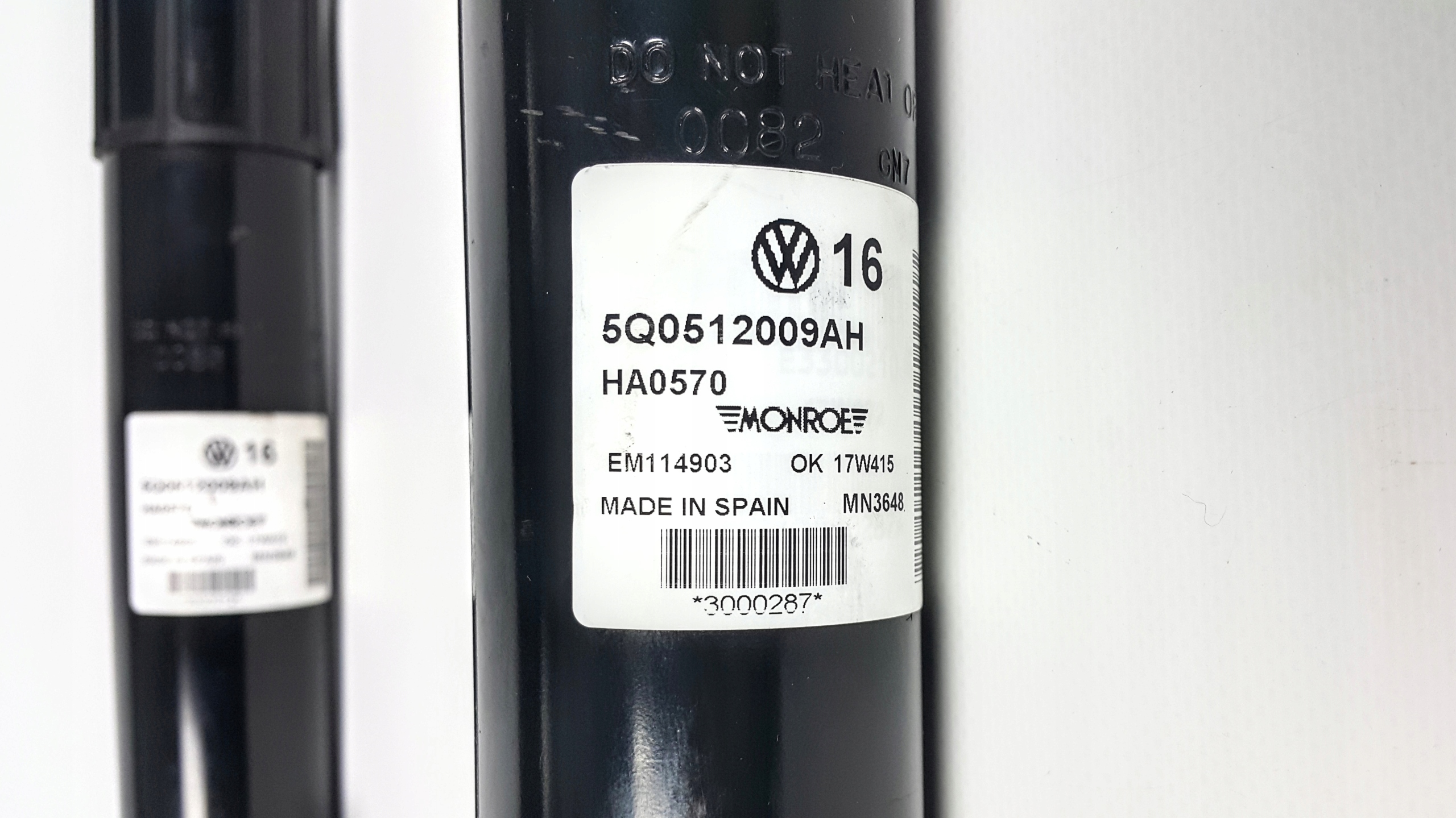 AMORTYZATORY TYŁ VW GOLF VII 5Q0512009AH ORYG KPL Producent części Volkswagen OE