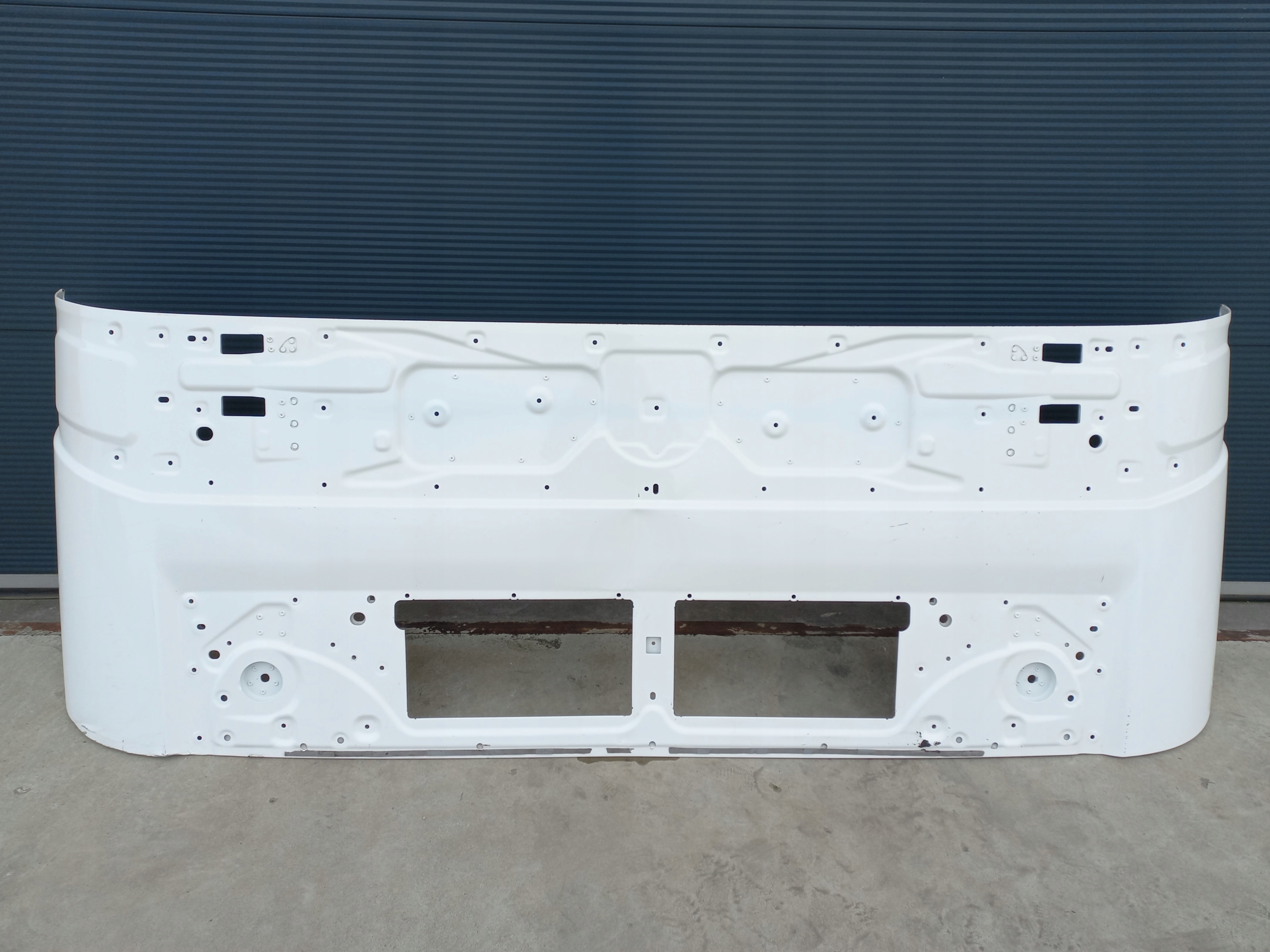 ORYGINALNA MASKA ATRAPA GRILL PRZÓD VOLVO FH 5